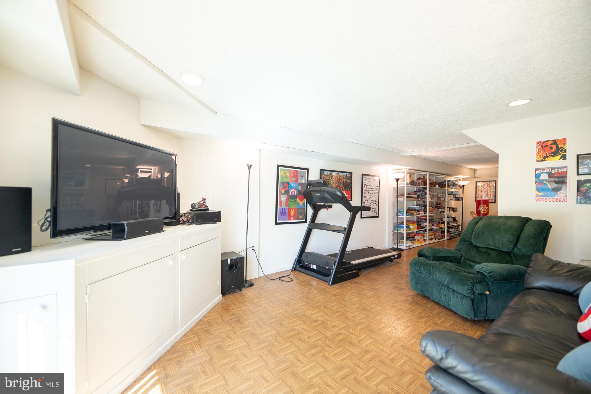 HUNT CLUB - Residential