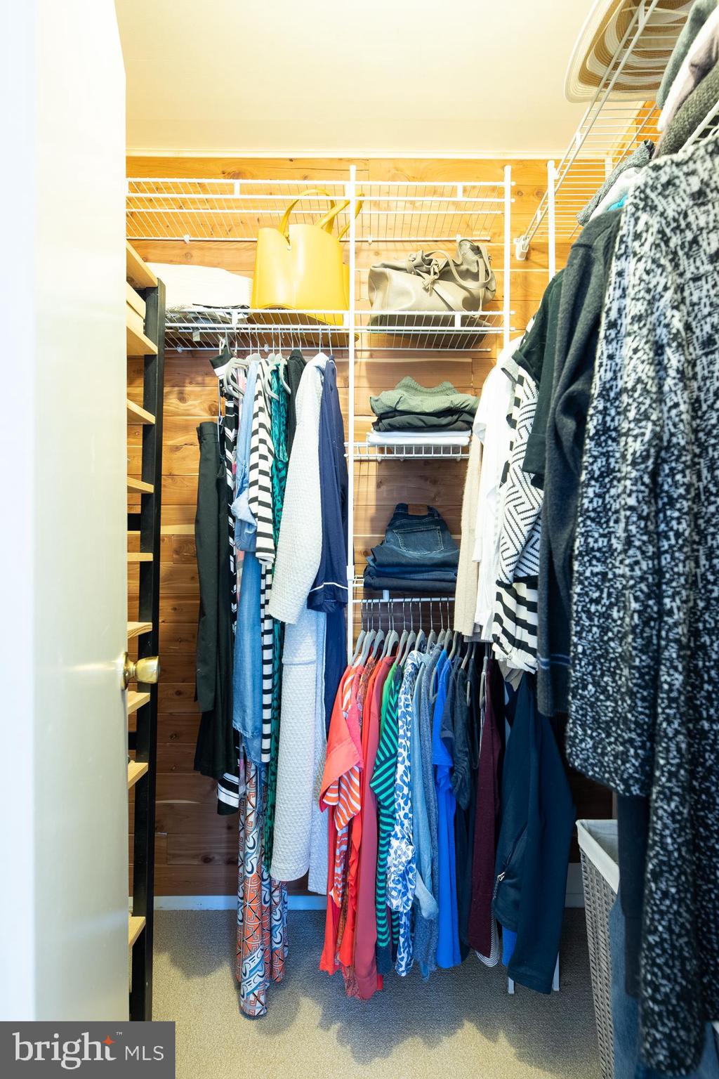 HUNT CLUB - Residential