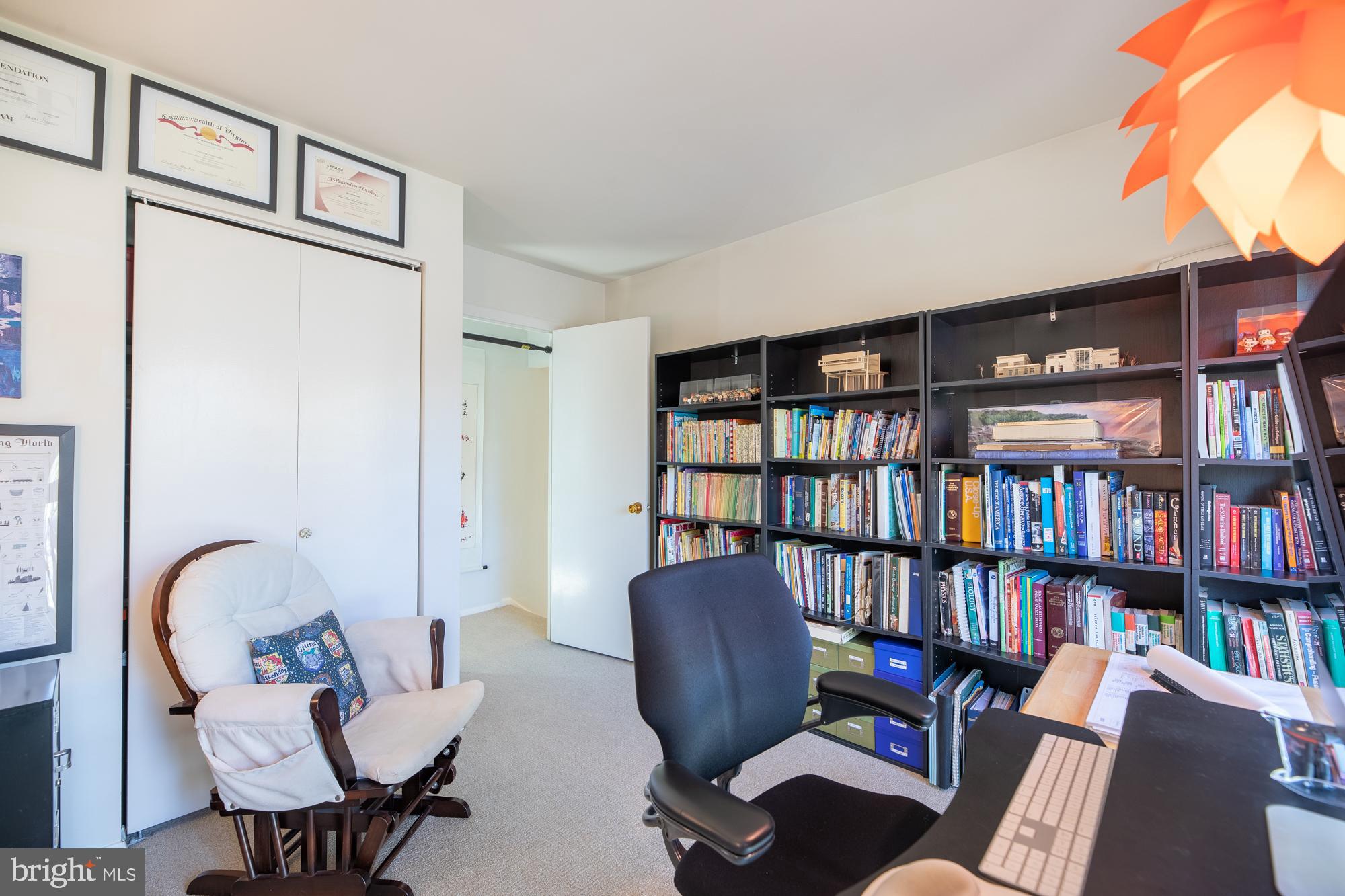 HUNT CLUB - Residential