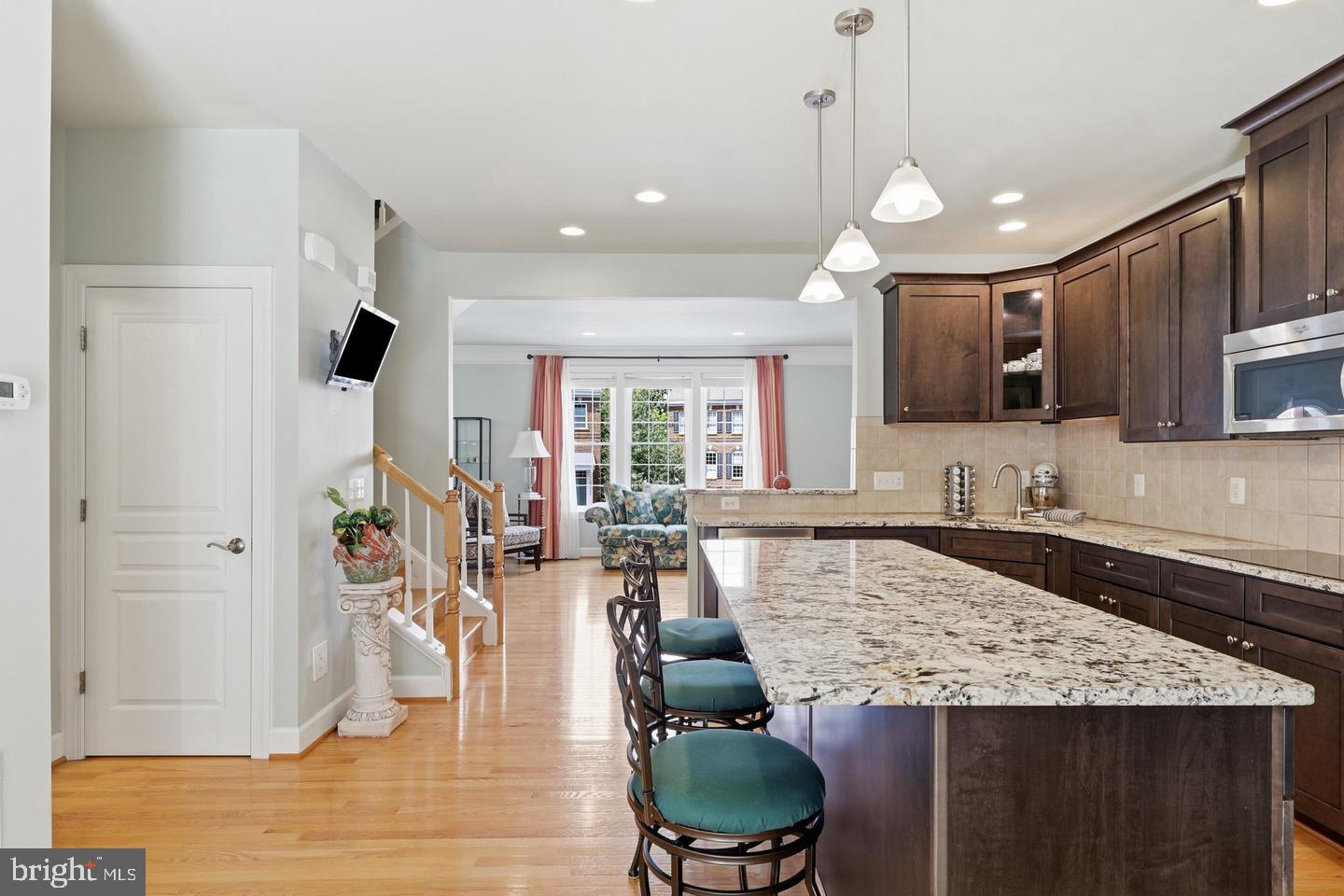 20200 CENTER BROOK SQUARE