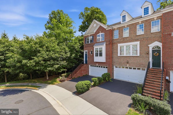 20200 CENTER BROOK SQ, STERLING, VA 20165 - Image 519c646d3dfd6967bdbba619ab1a6ea8/2926046960