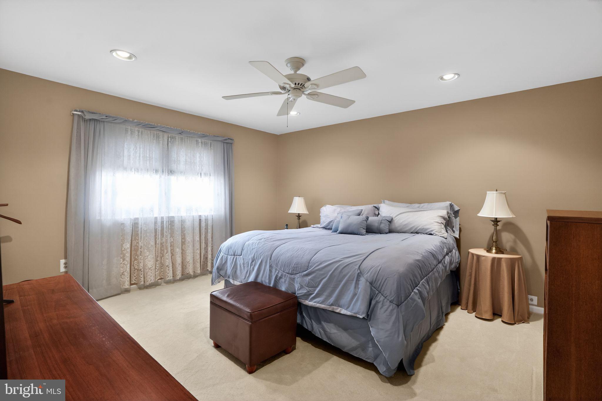 DUBLIN MDWS - Residential