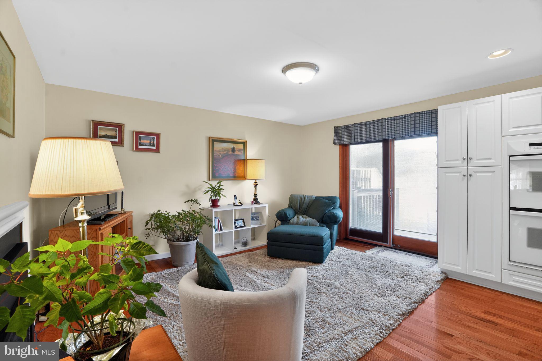 DUBLIN MDWS - Residential