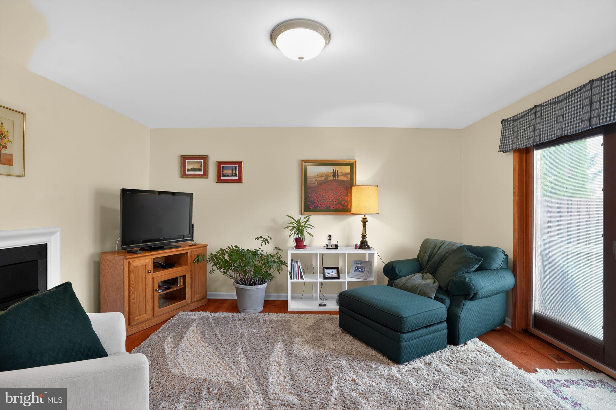 DUBLIN MDWS - Residential