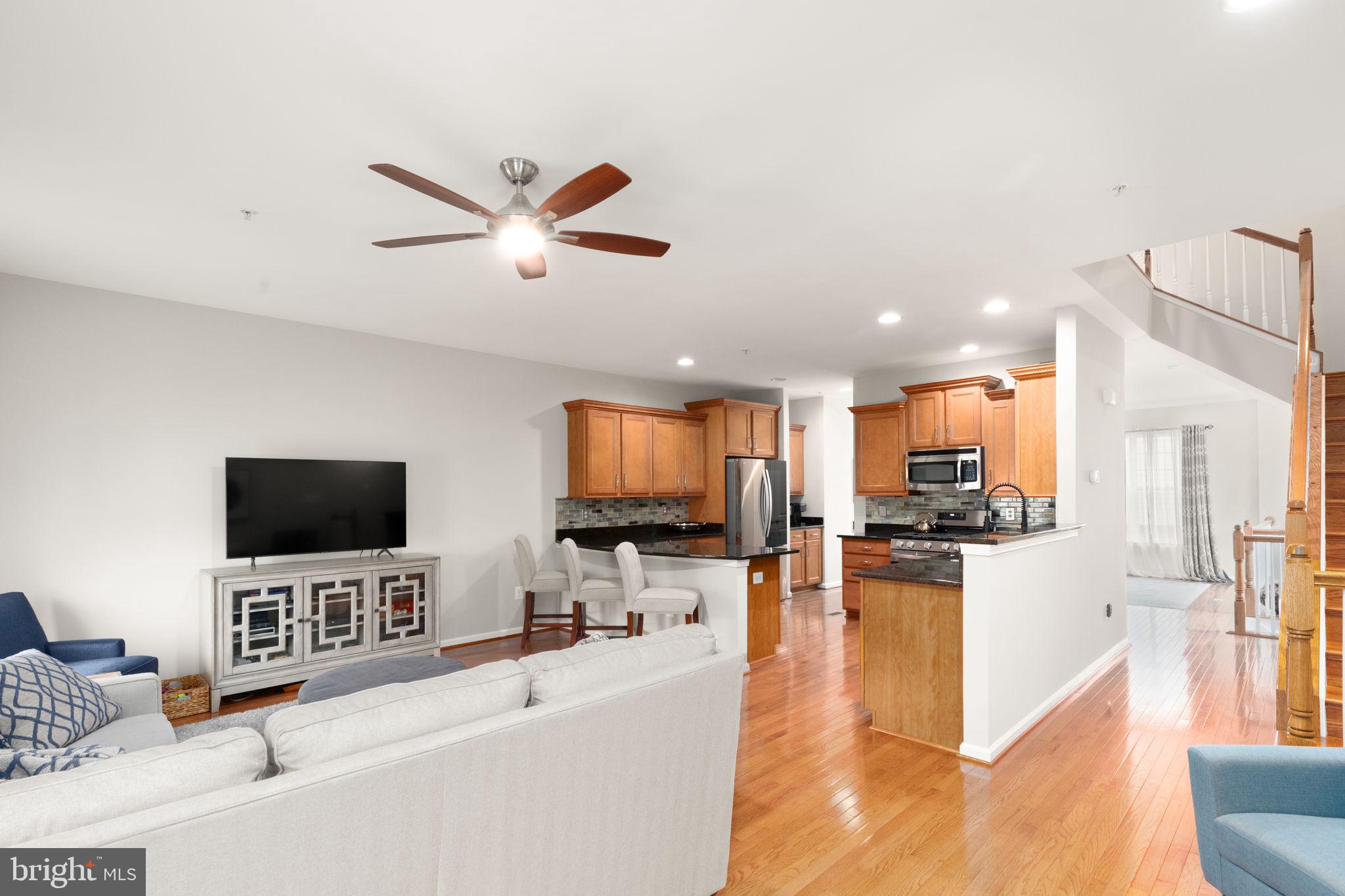 POINTE AT ARUNDEL PRESERVES - Residential