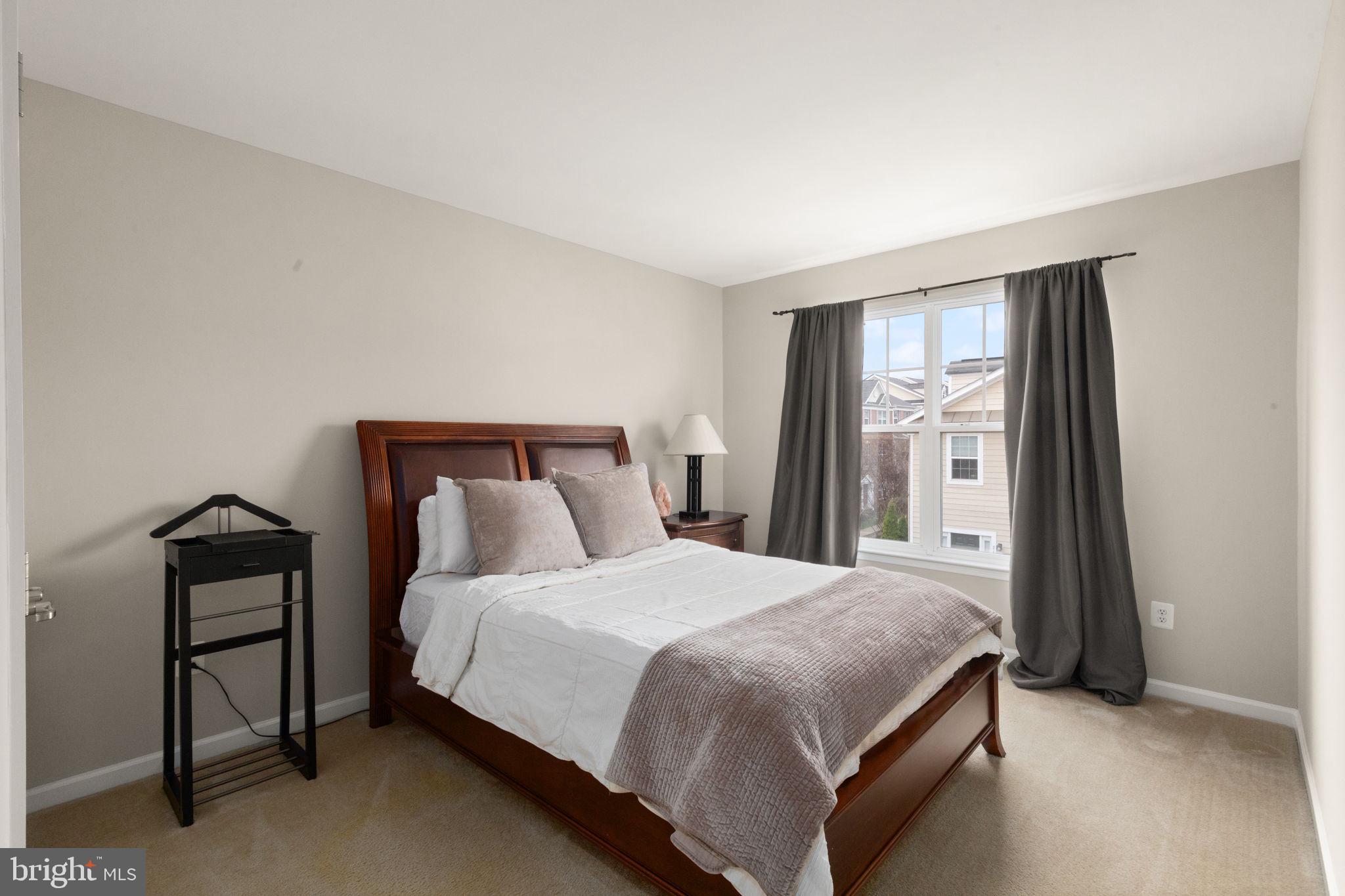 POINTE AT ARUNDEL PRESERVES - Residential