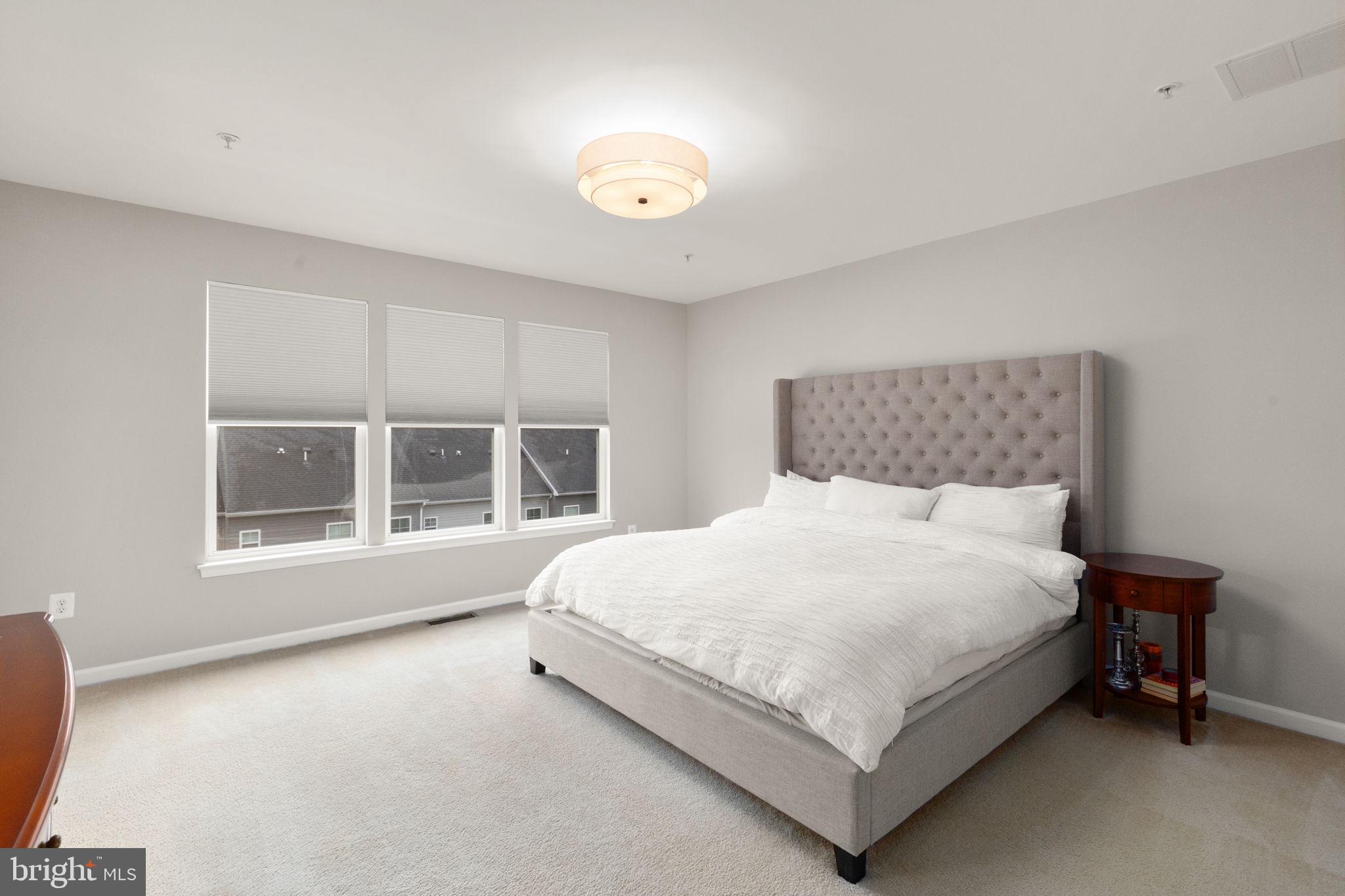 POINTE AT ARUNDEL PRESERVES - Residential