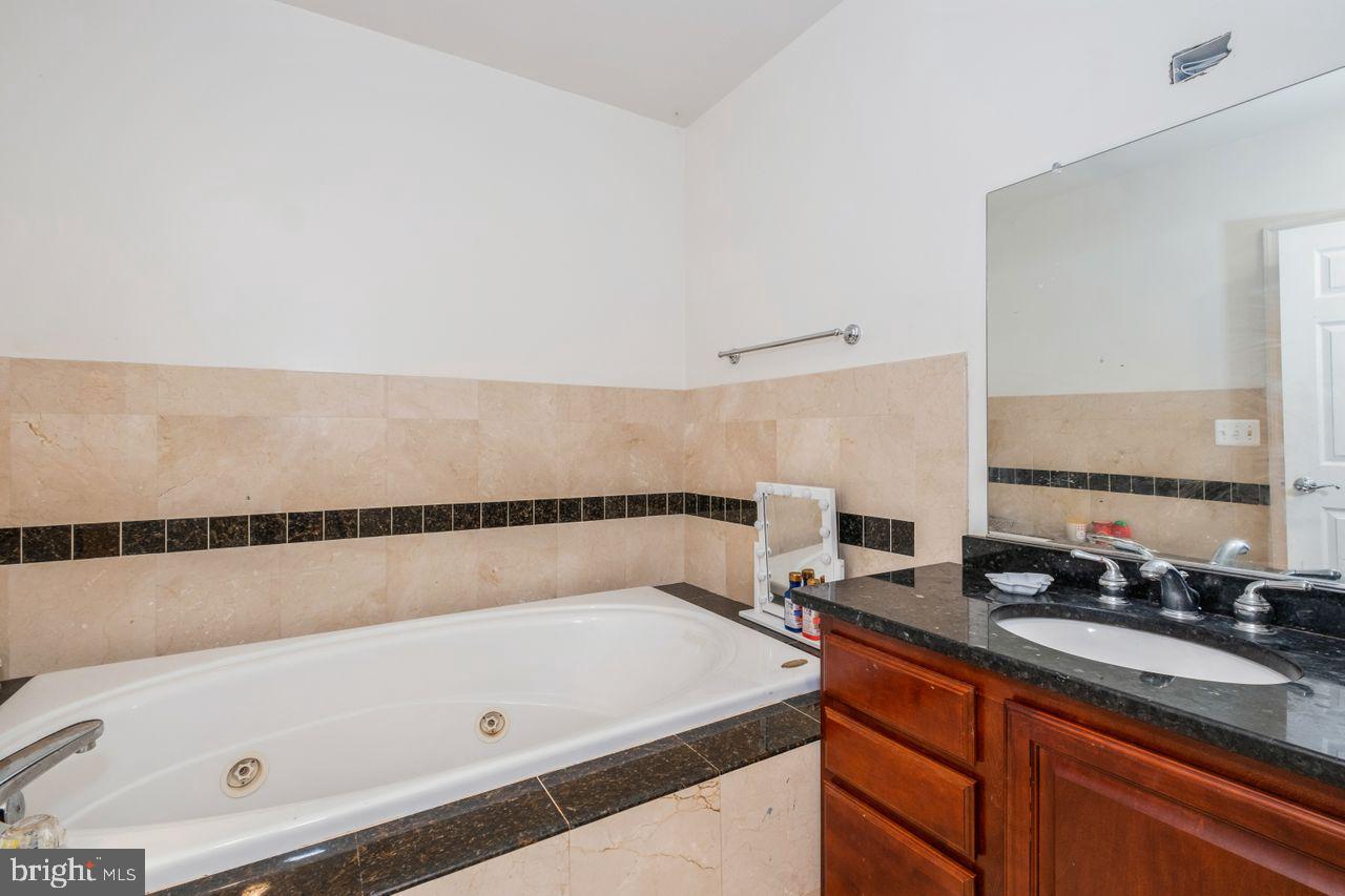 STATE HILL - Residential