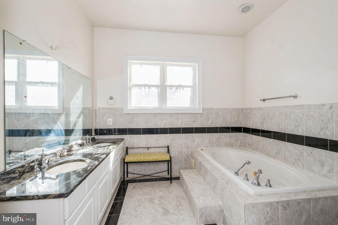 STATE HILL - Residential