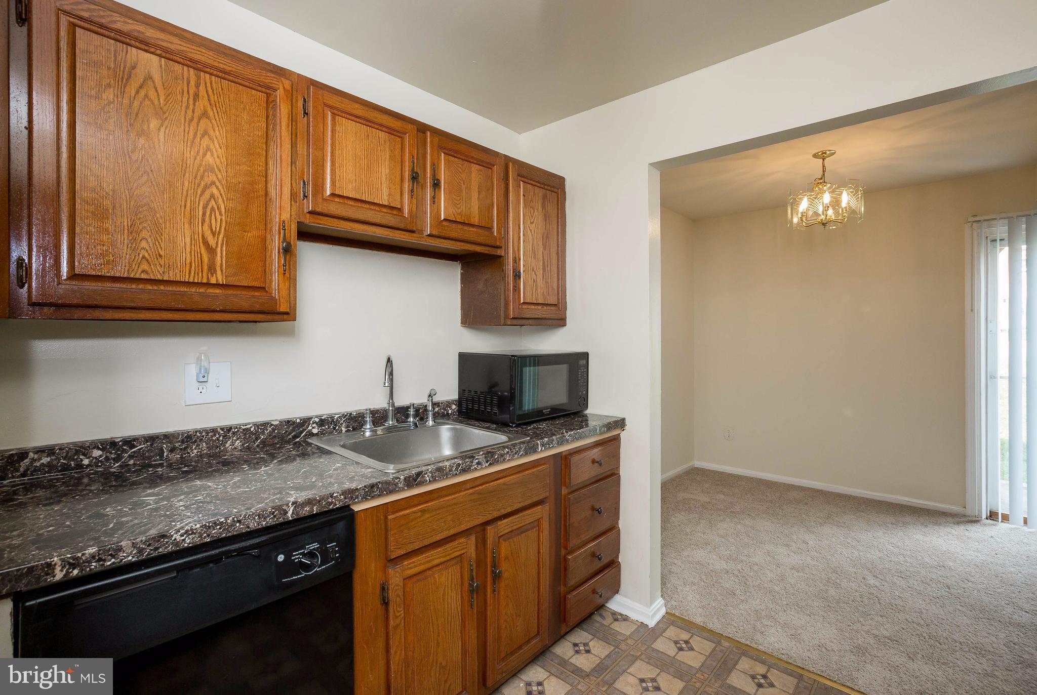 WHISKEY BOTTOM - Residential