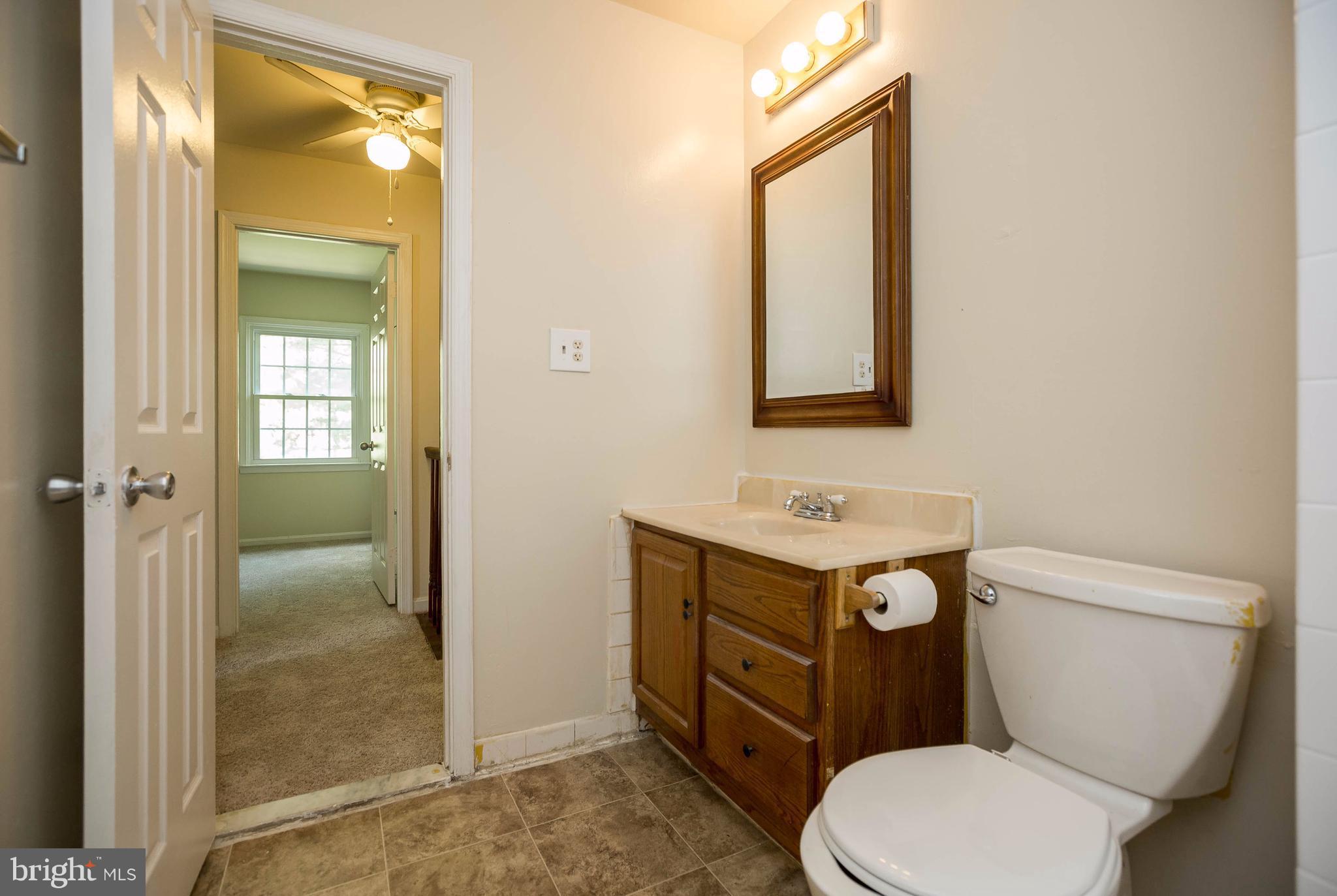 WHISKEY BOTTOM - Residential