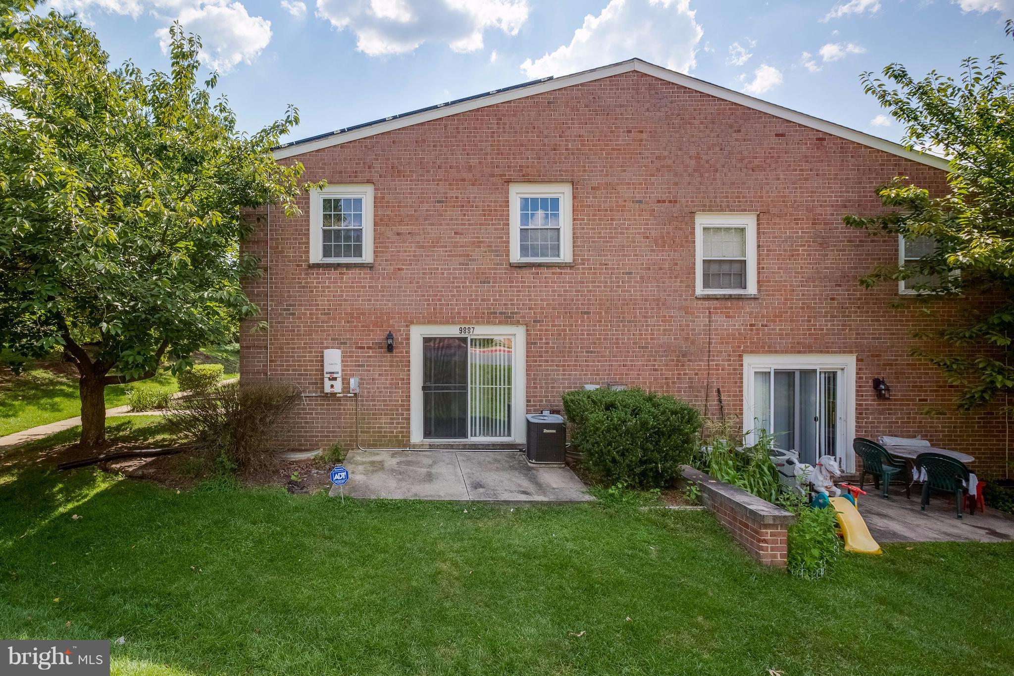 WHISKEY BOTTOM - Residential