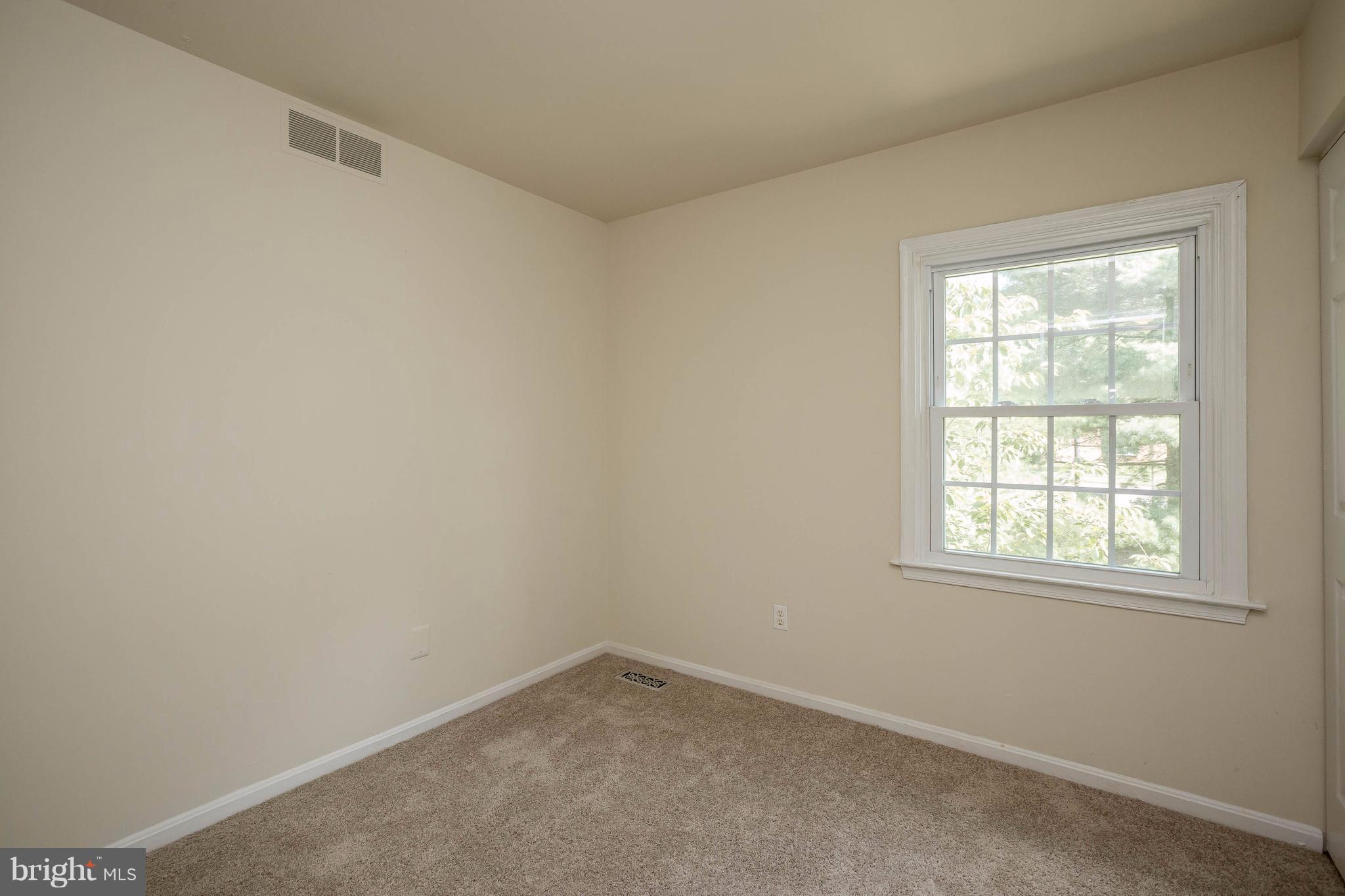 WHISKEY BOTTOM - Residential