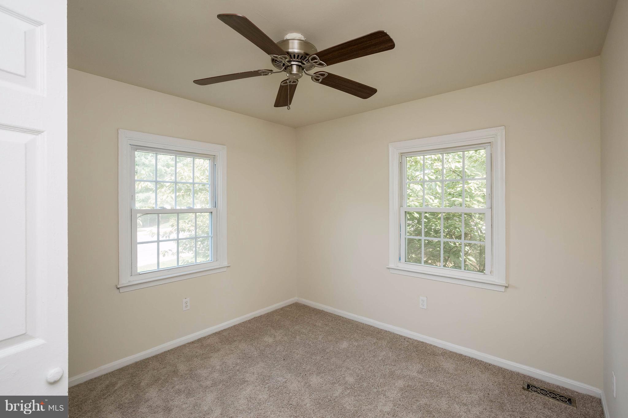 WHISKEY BOTTOM - Residential