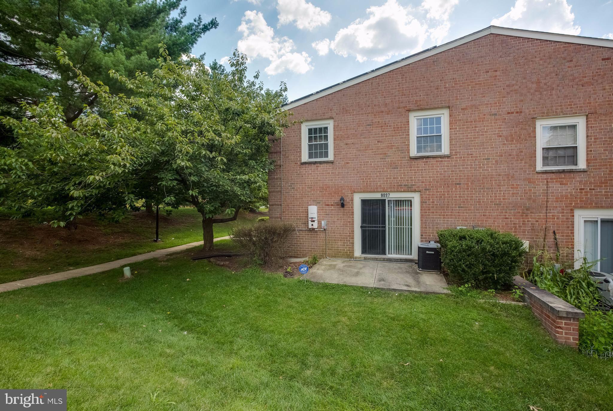 WHISKEY BOTTOM - Residential