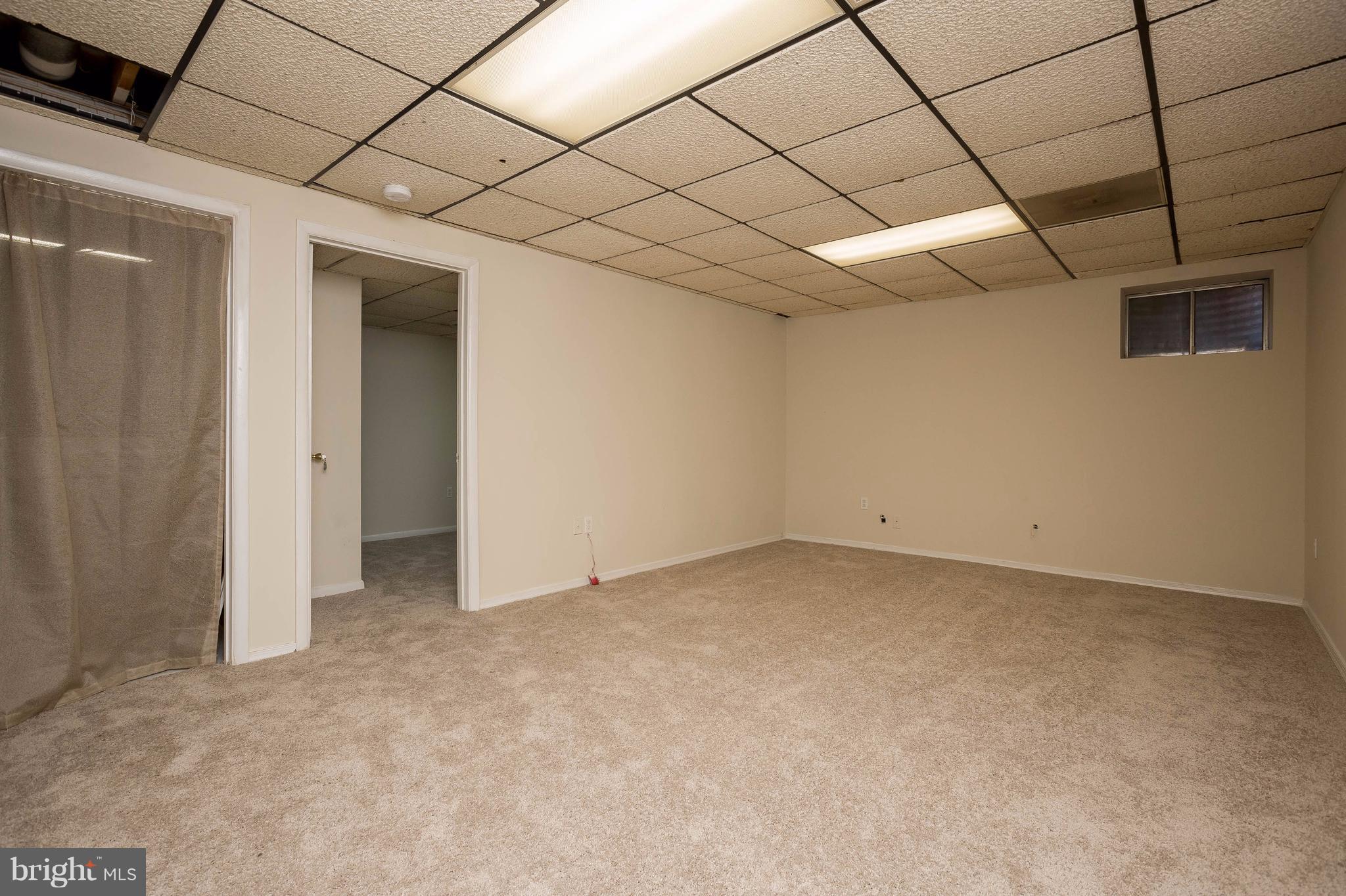 WHISKEY BOTTOM - Residential