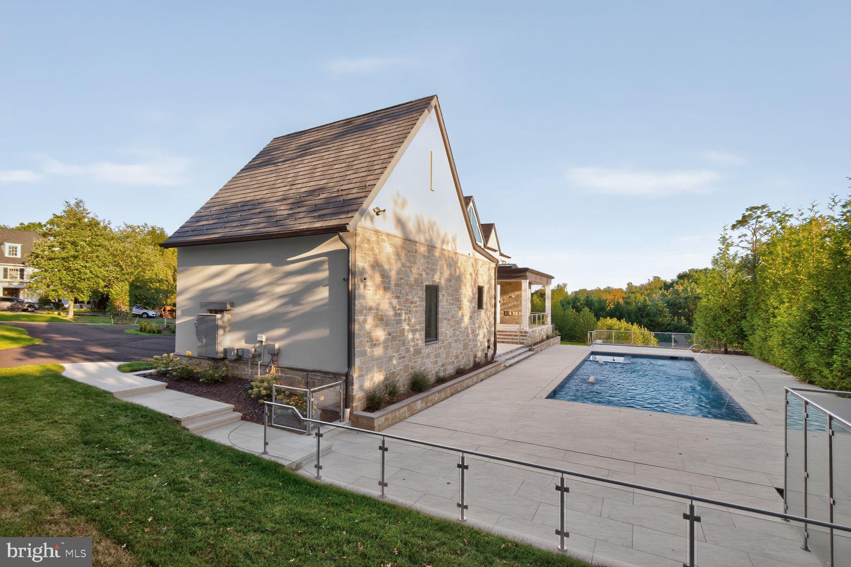1306 BALLANTRAE COURT