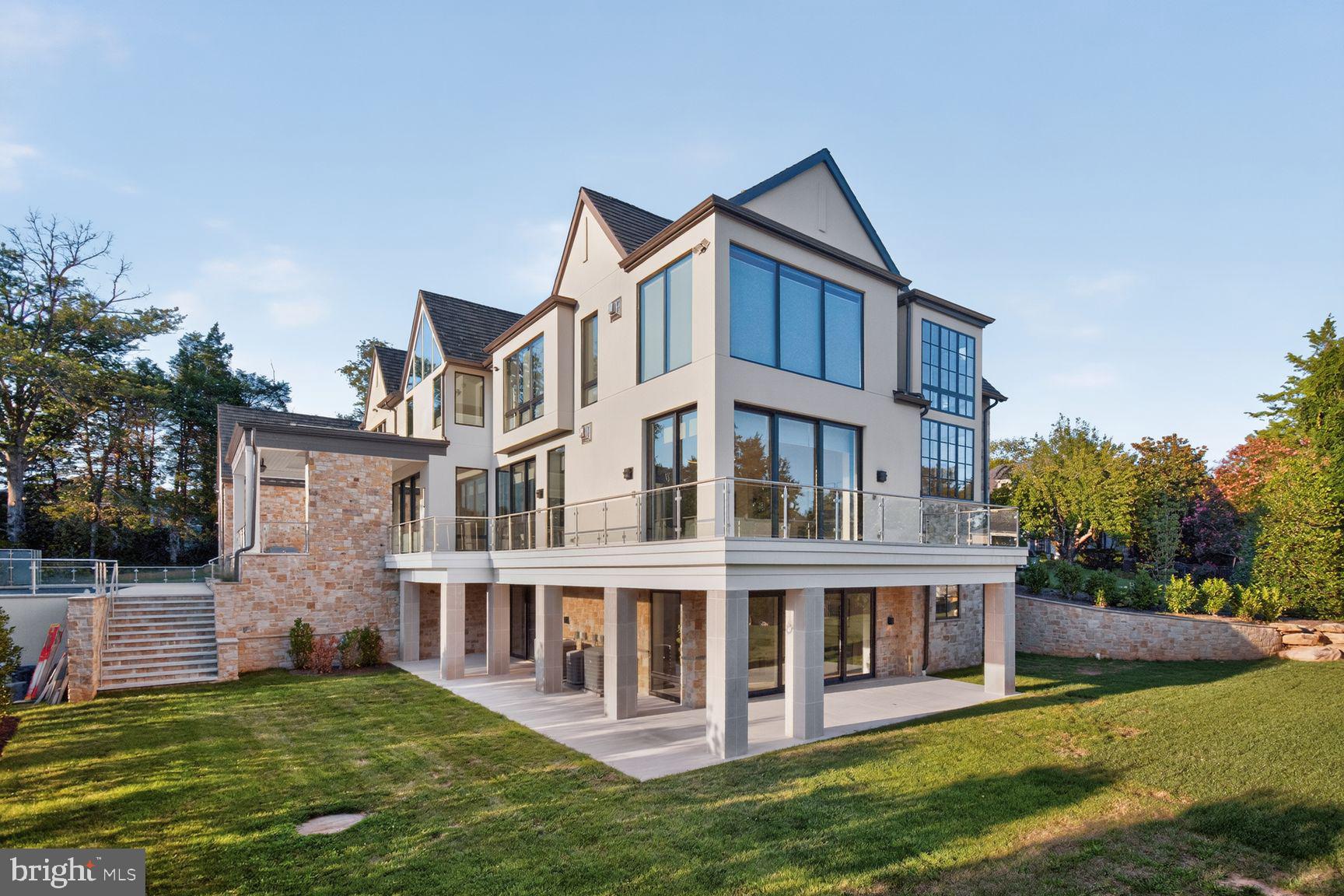 1306 BALLANTRAE COURT