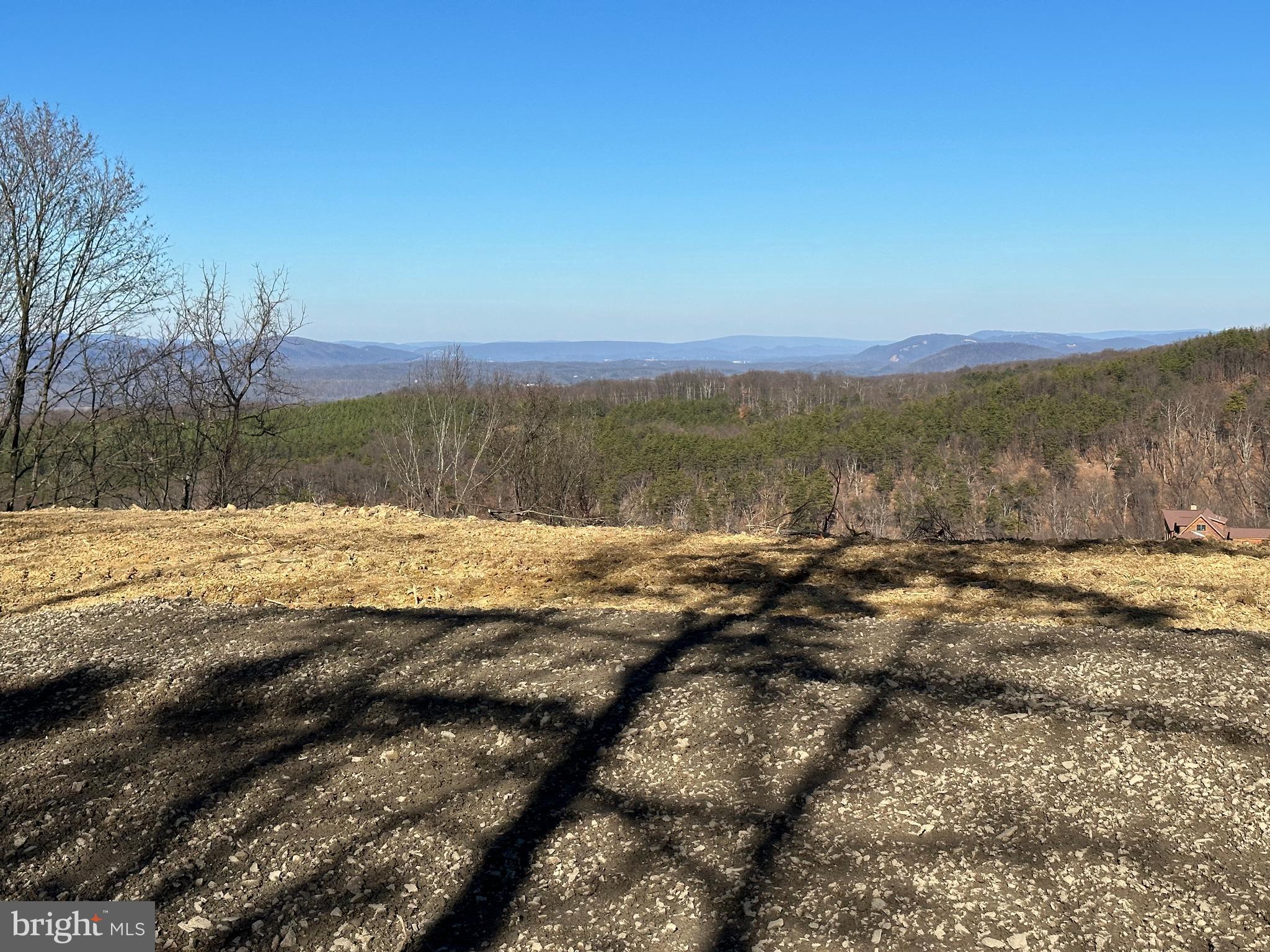 BLUFFS ON THE POTOMAC - Land