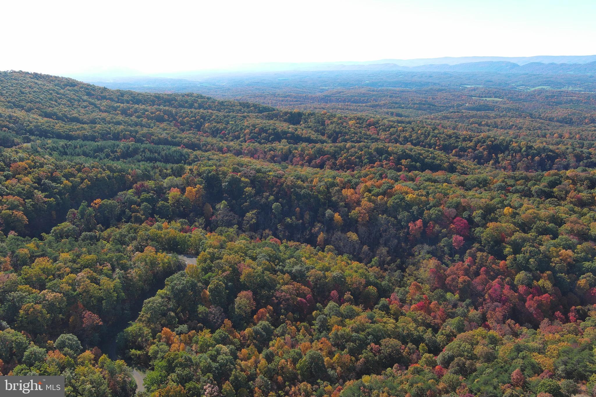 BLUFFS ON THE POTOMAC - Land