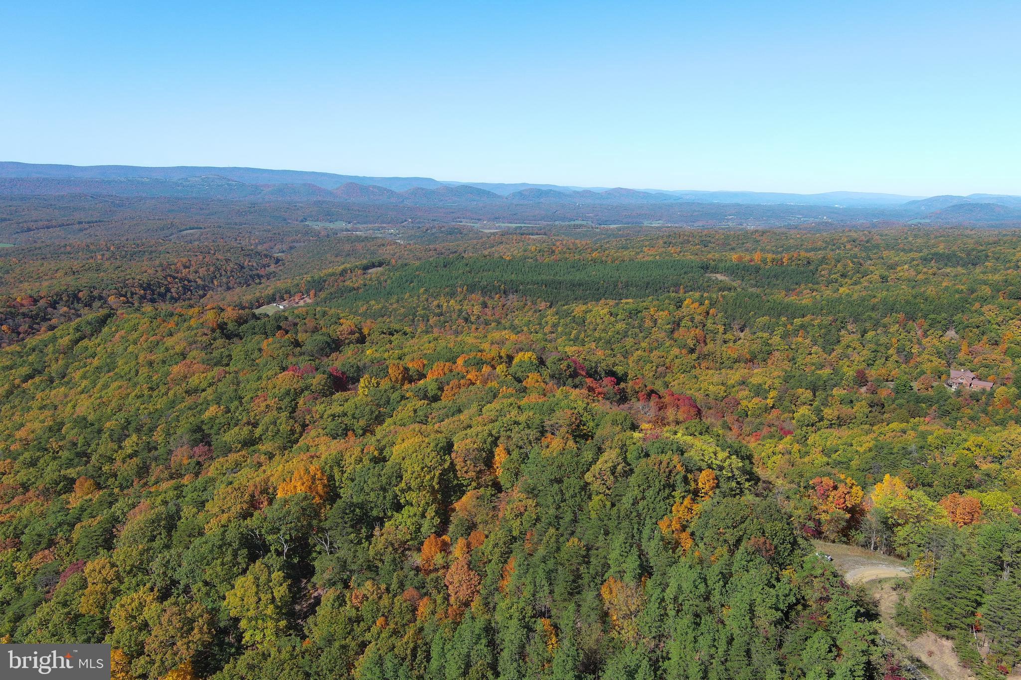 BLUFFS ON THE POTOMAC - Land