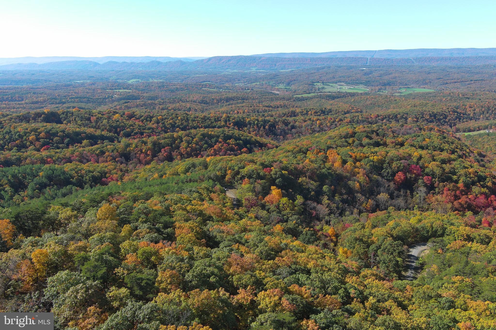 BLUFFS ON THE POTOMAC - Land