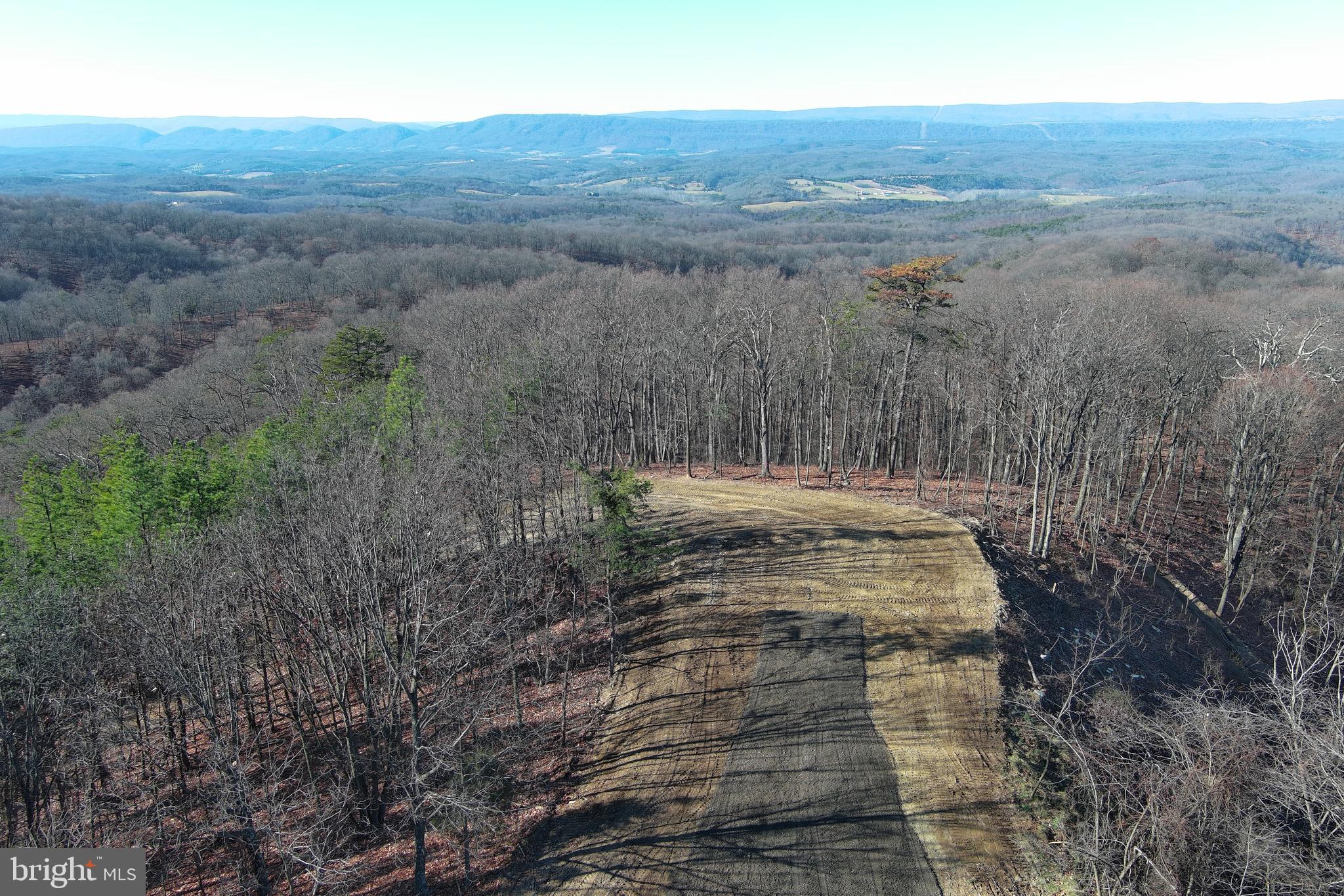 BLUFFS ON THE POTOMAC - Land