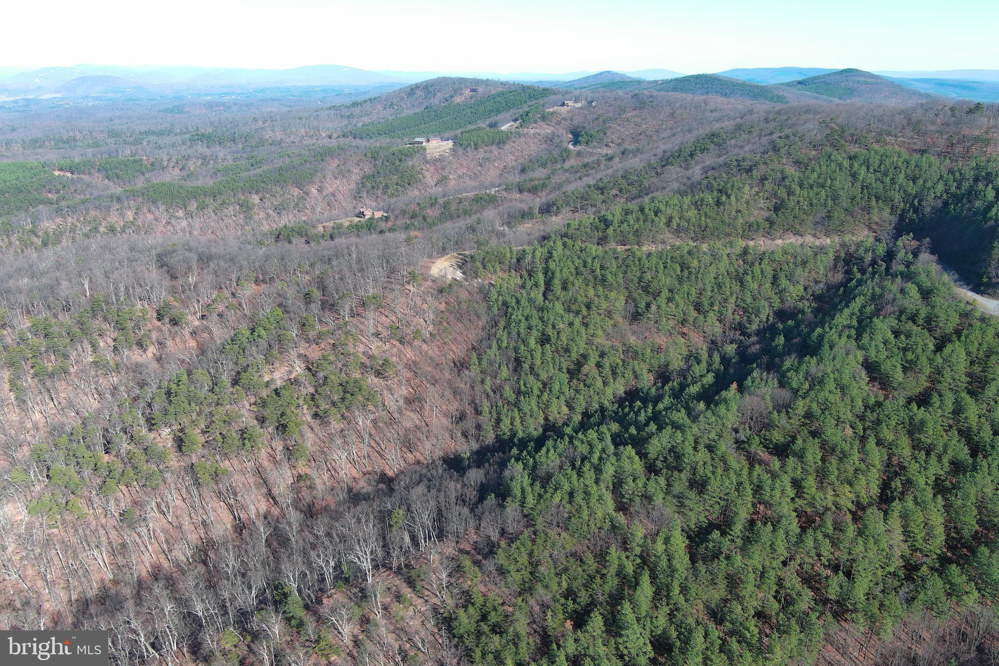 BLUFFS ON THE POTOMAC - Land