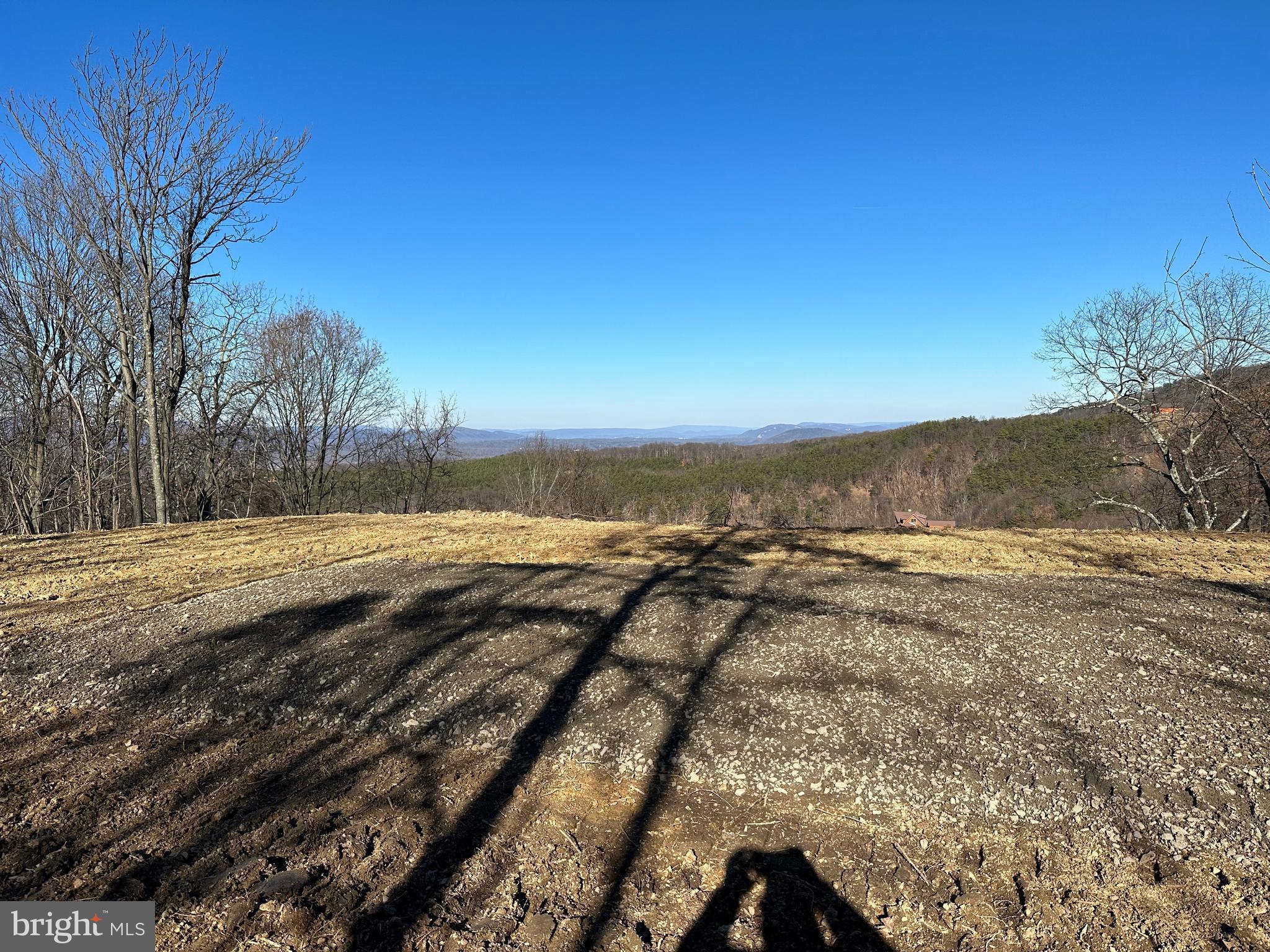 BLUFFS ON THE POTOMAC - Land