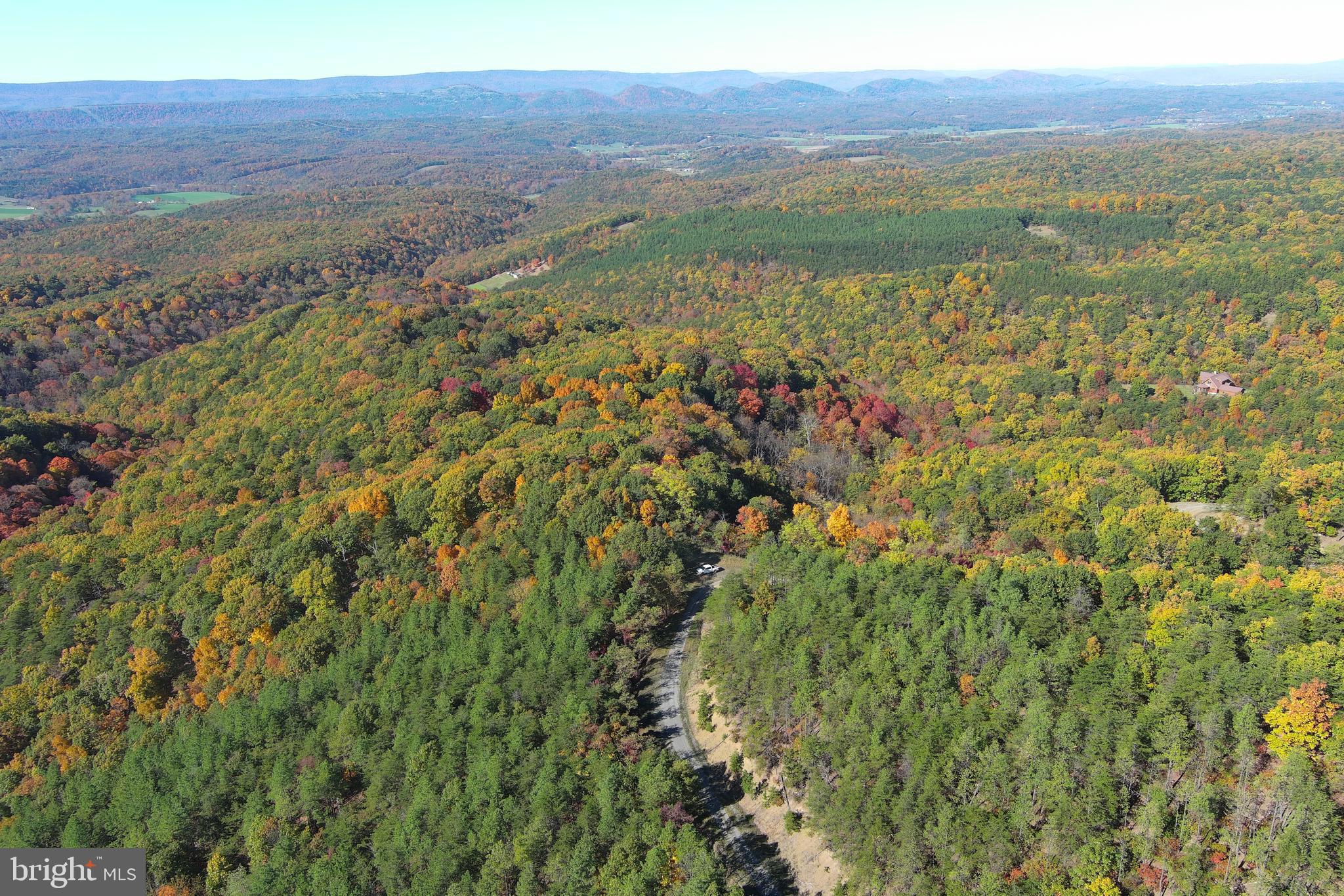 BLUFFS ON THE POTOMAC - Land