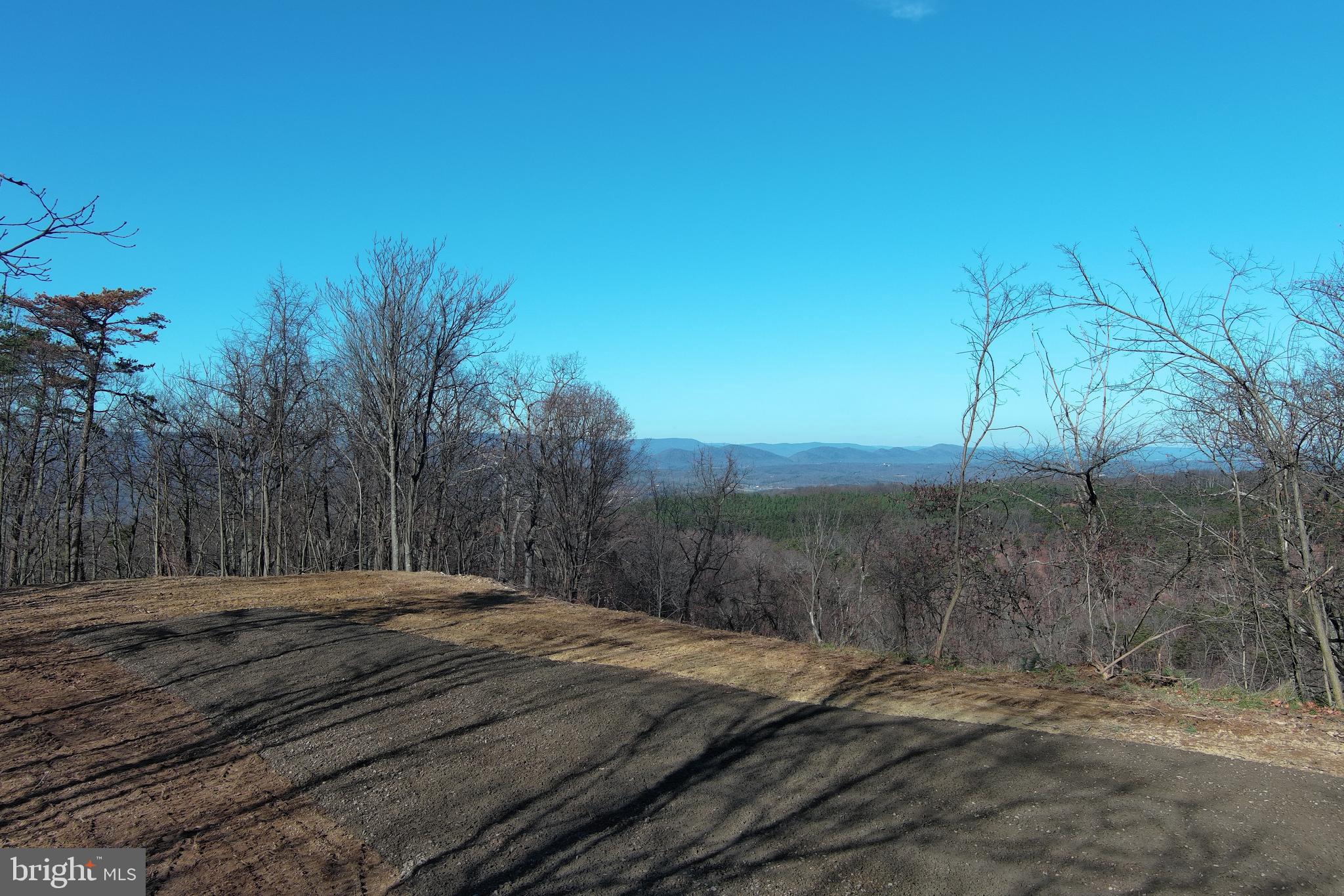 BLUFFS ON THE POTOMAC - Land