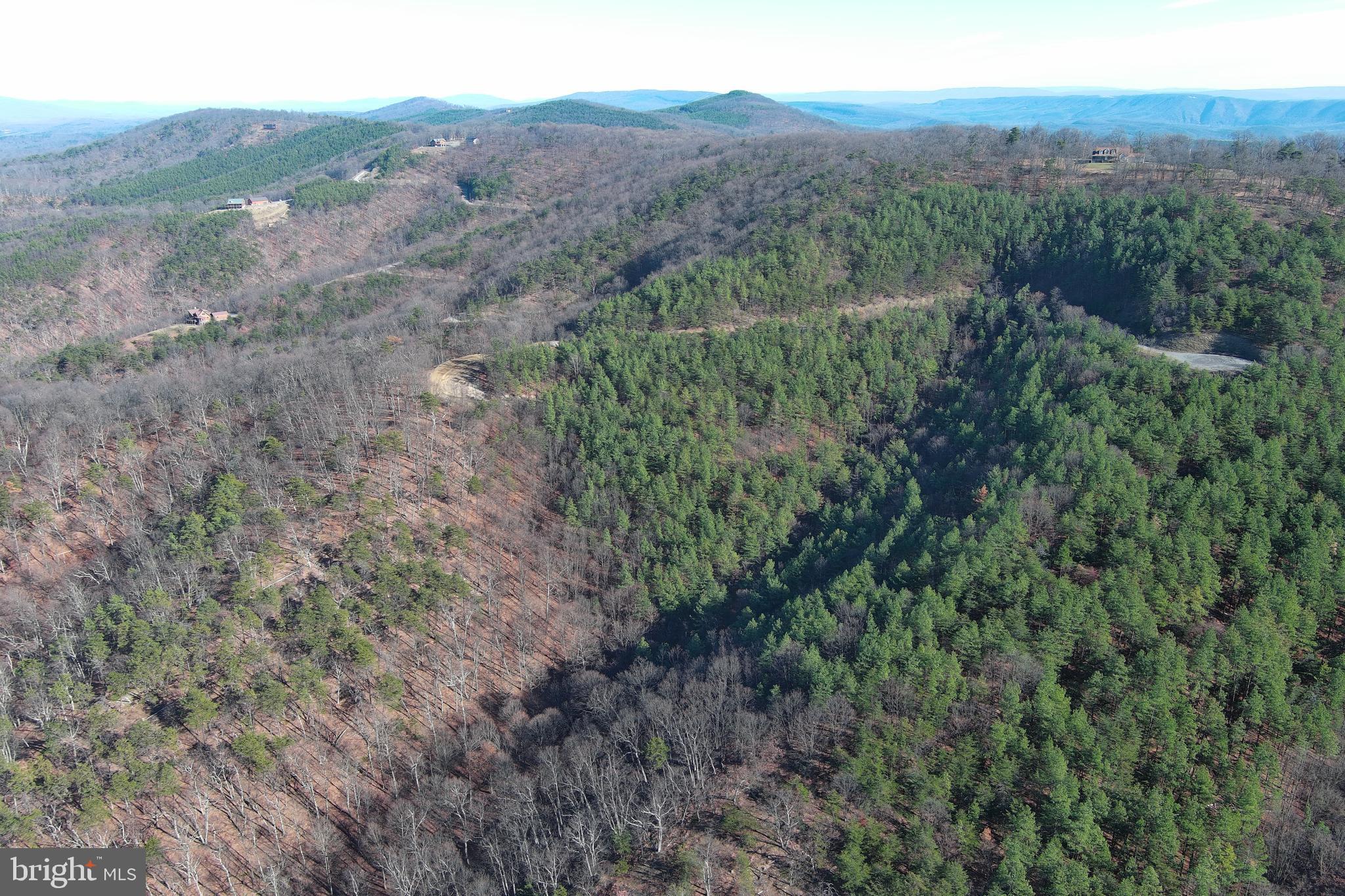 BLUFFS ON THE POTOMAC - Land