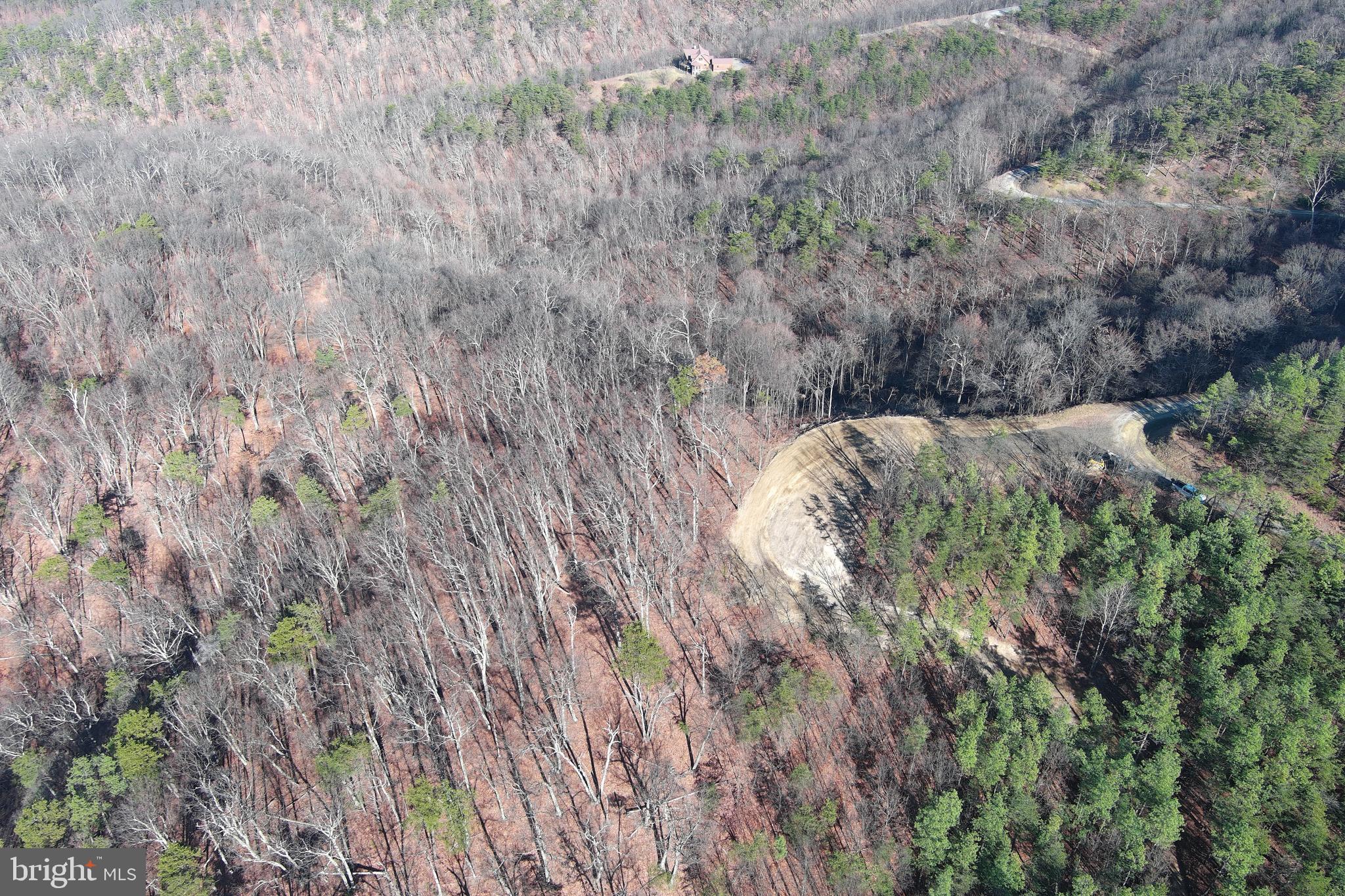 BLUFFS ON THE POTOMAC - Land