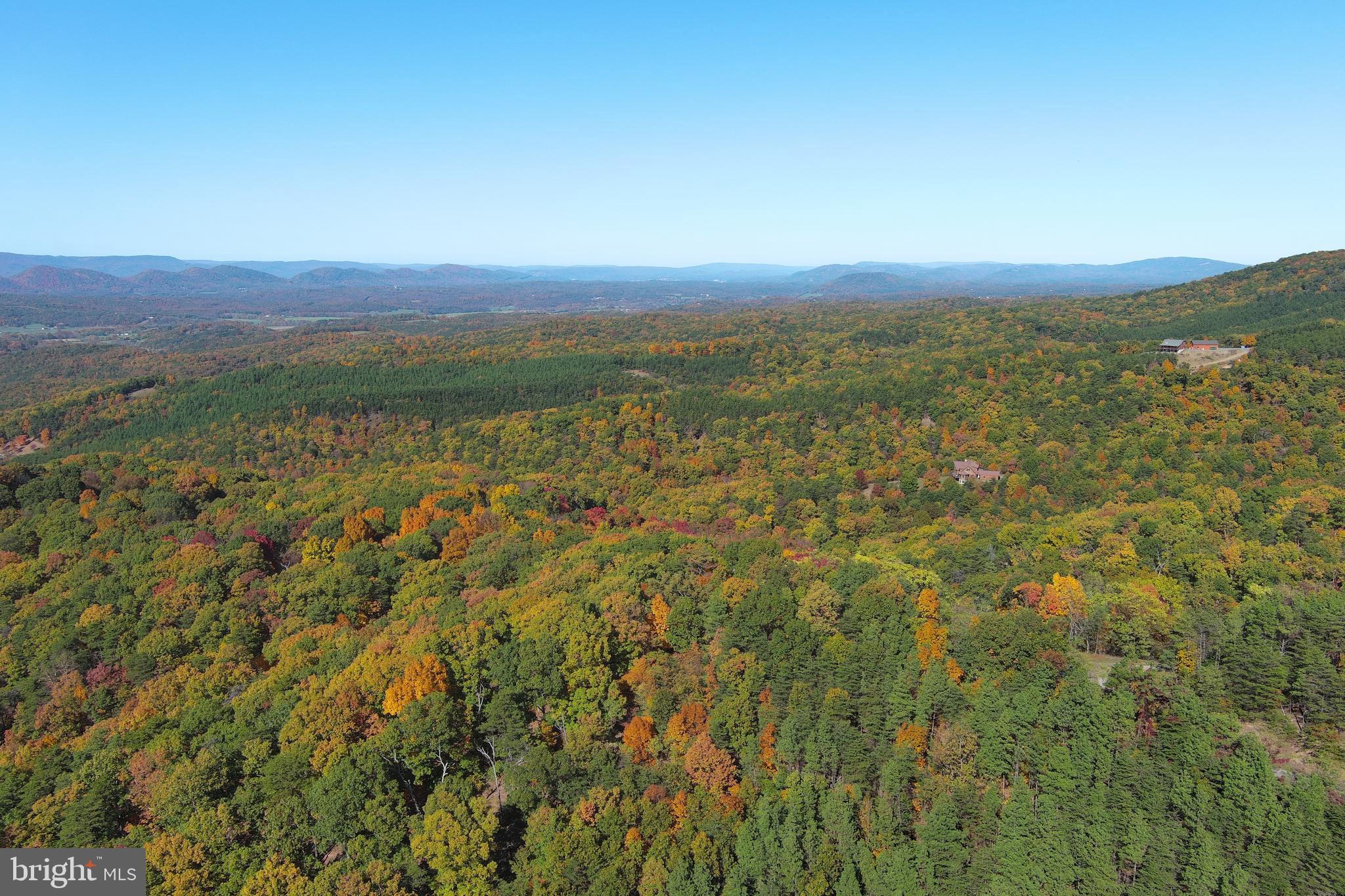 BLUFFS ON THE POTOMAC - Land