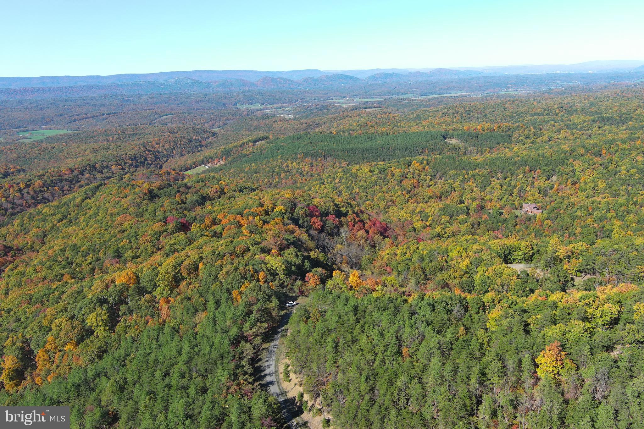 BLUFFS ON THE POTOMAC - Land