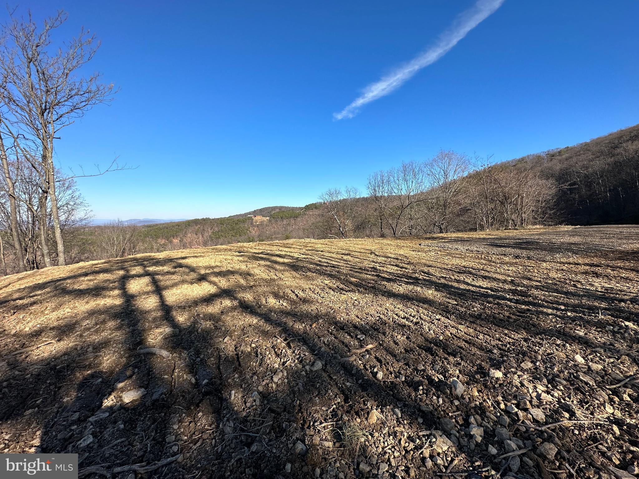 BLUFFS ON THE POTOMAC - Land