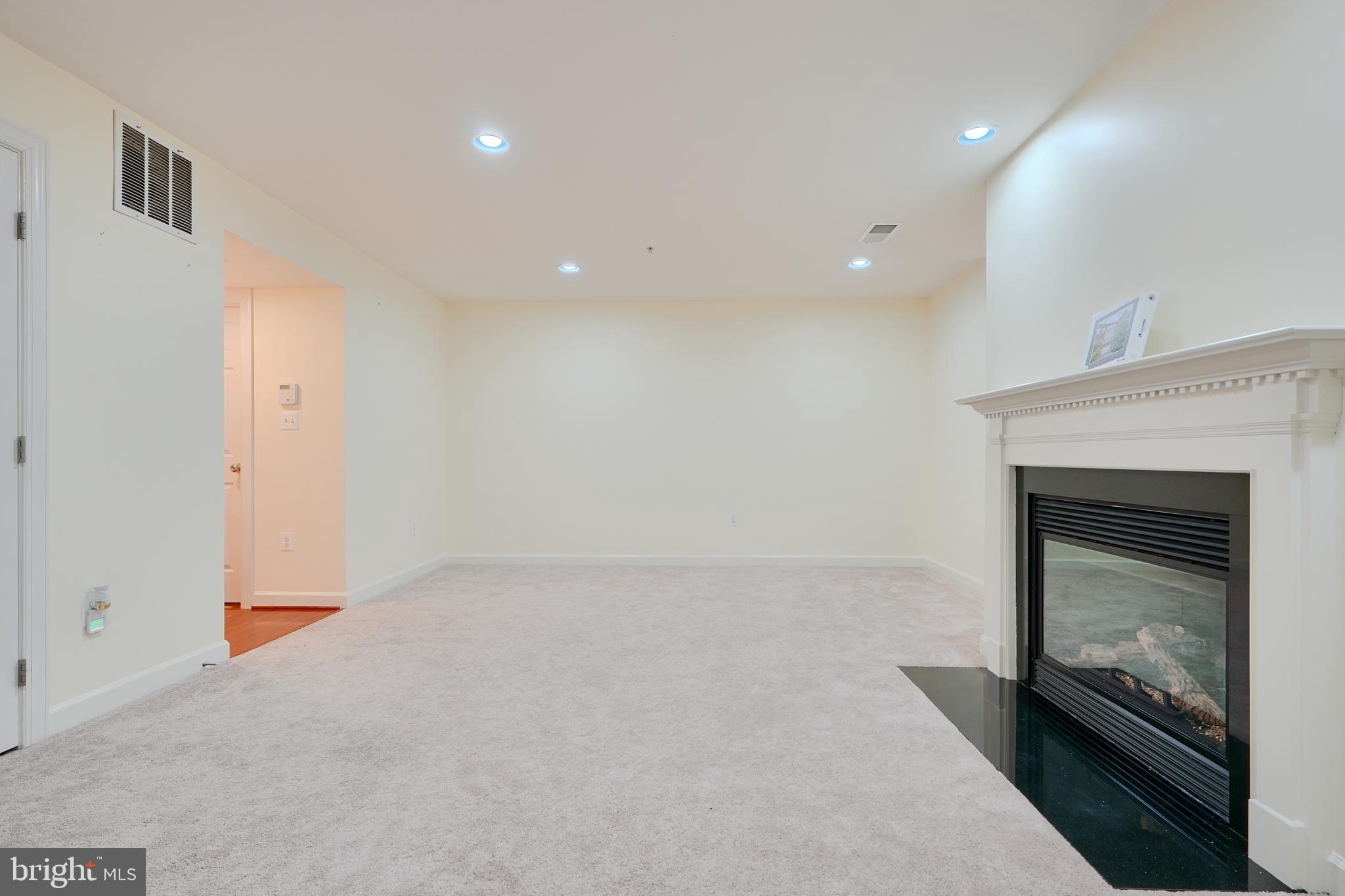 VILLAGES OF DORCHESTER - Residential