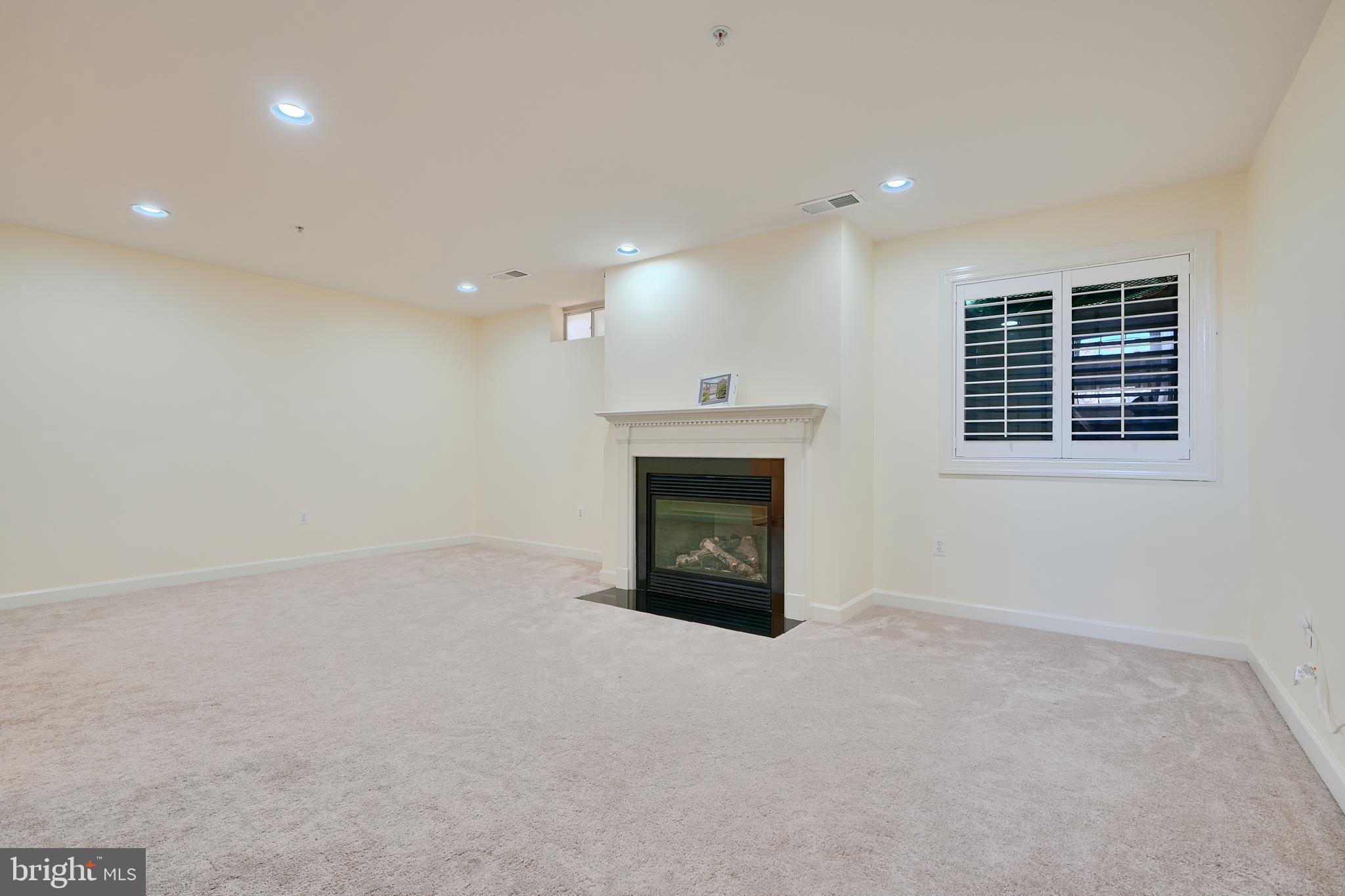 VILLAGES OF DORCHESTER - Residential