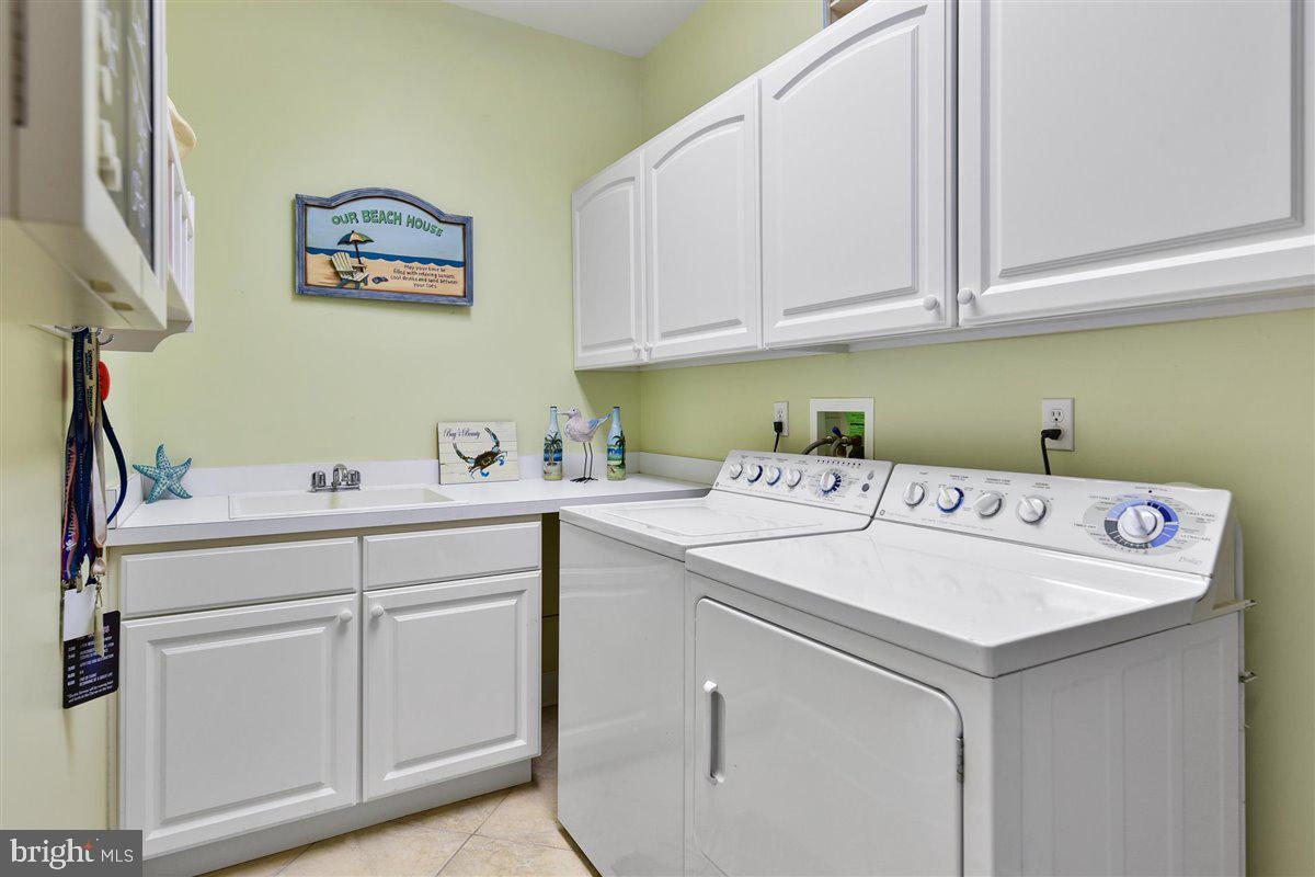 HERON HARBOUR - Residential