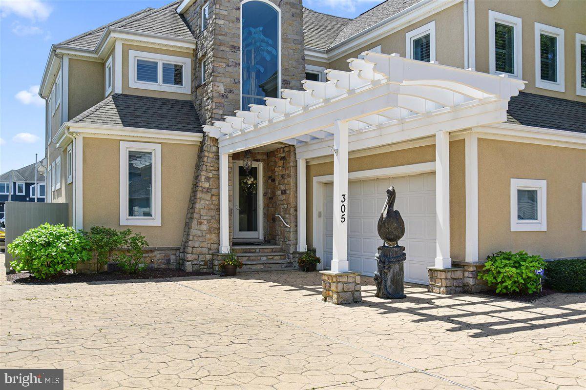 HERON HARBOUR - Residential