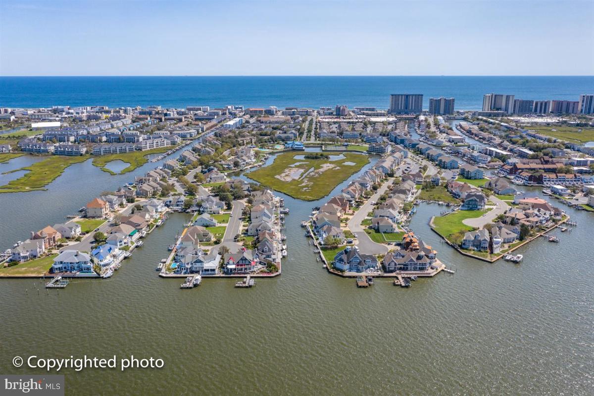 HERON HARBOUR - Residential