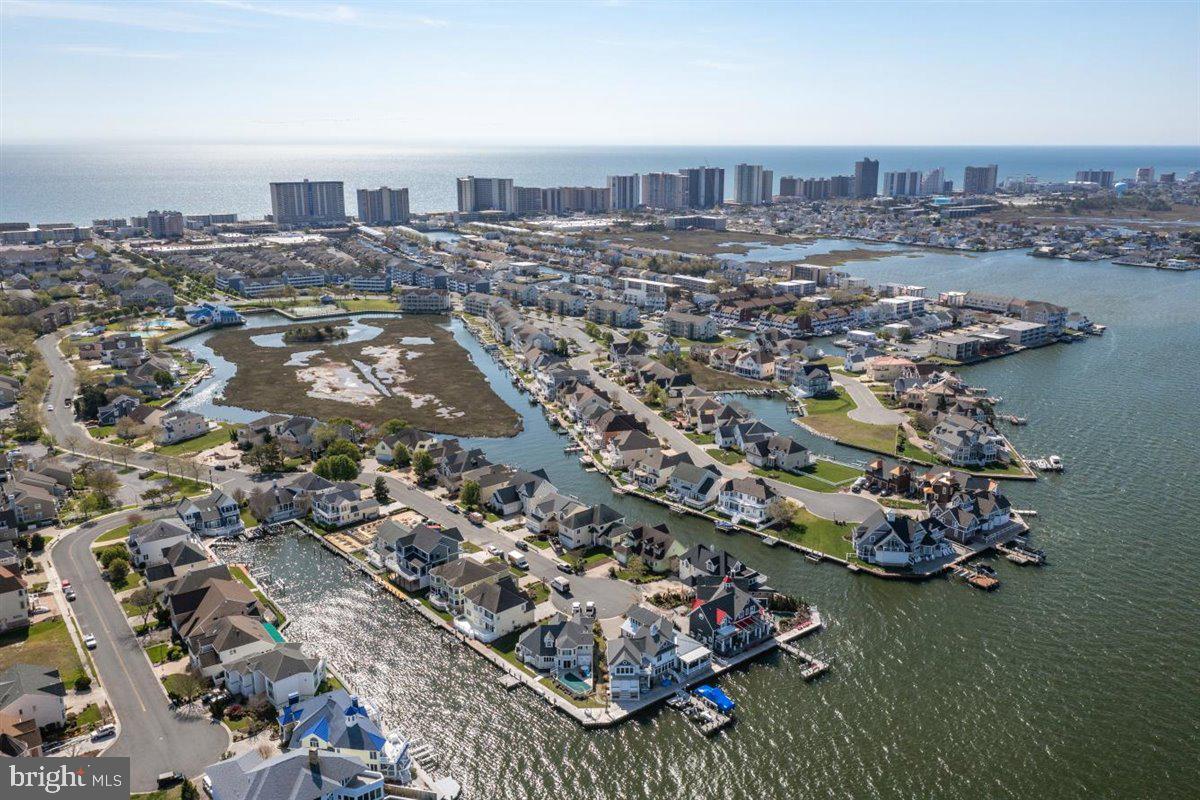 HERON HARBOUR - Residential