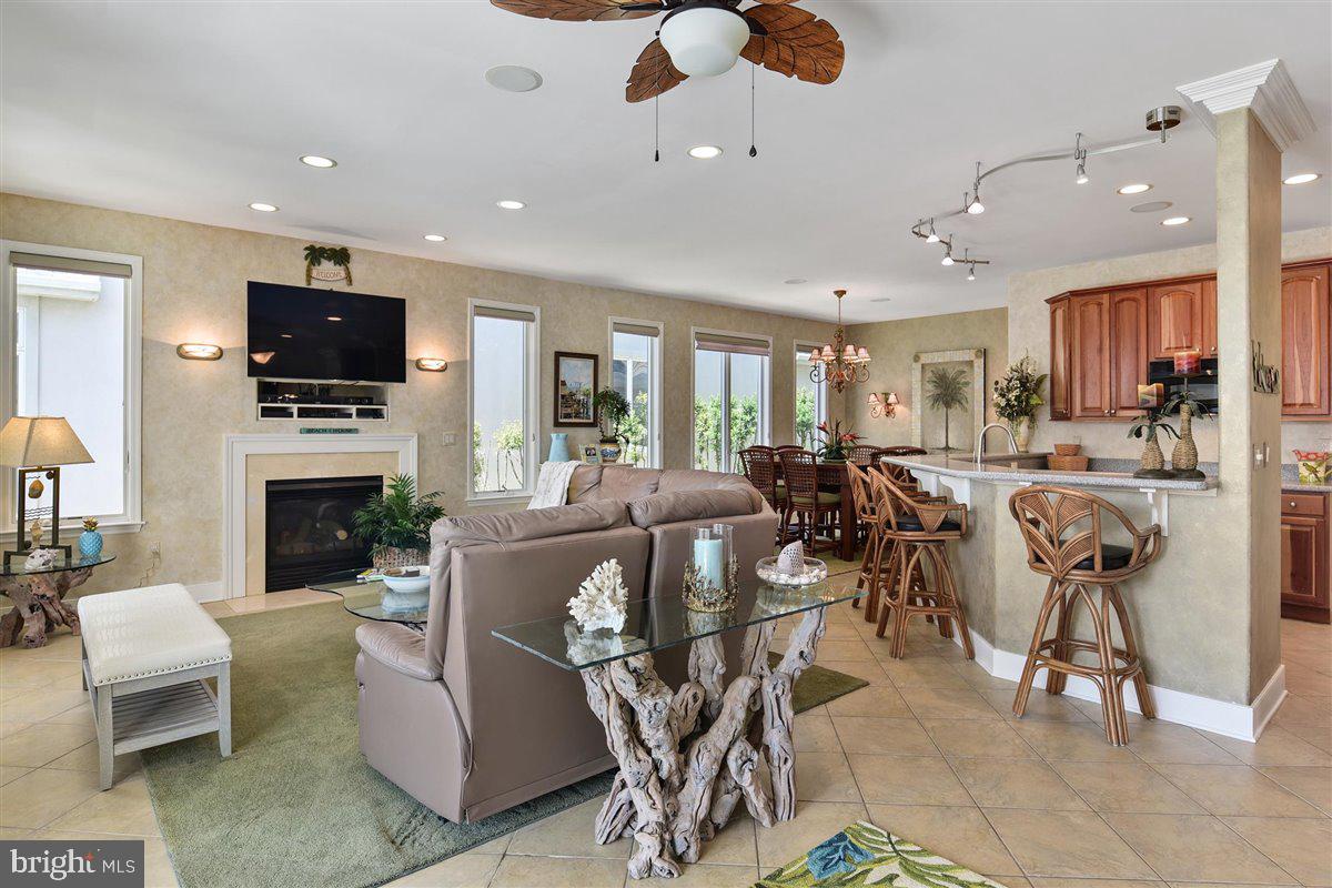 HERON HARBOUR - Residential