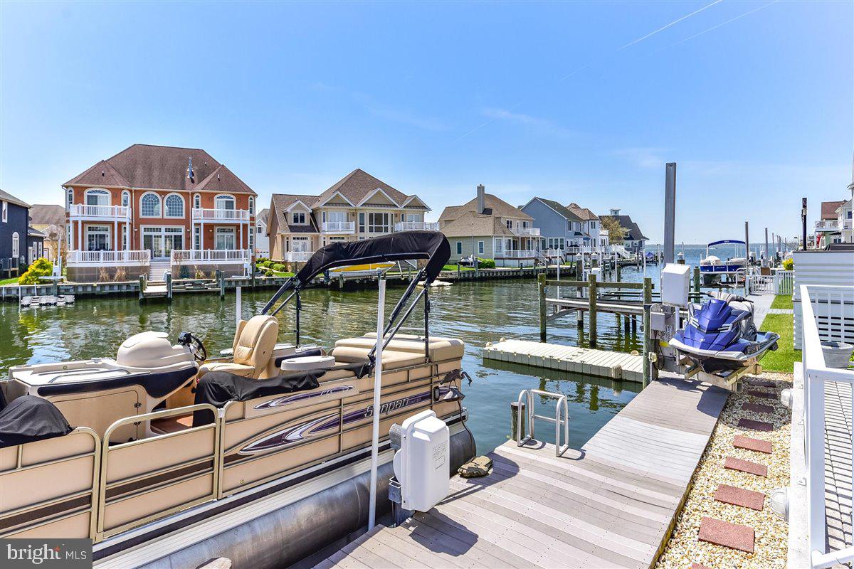 HERON HARBOUR - Residential