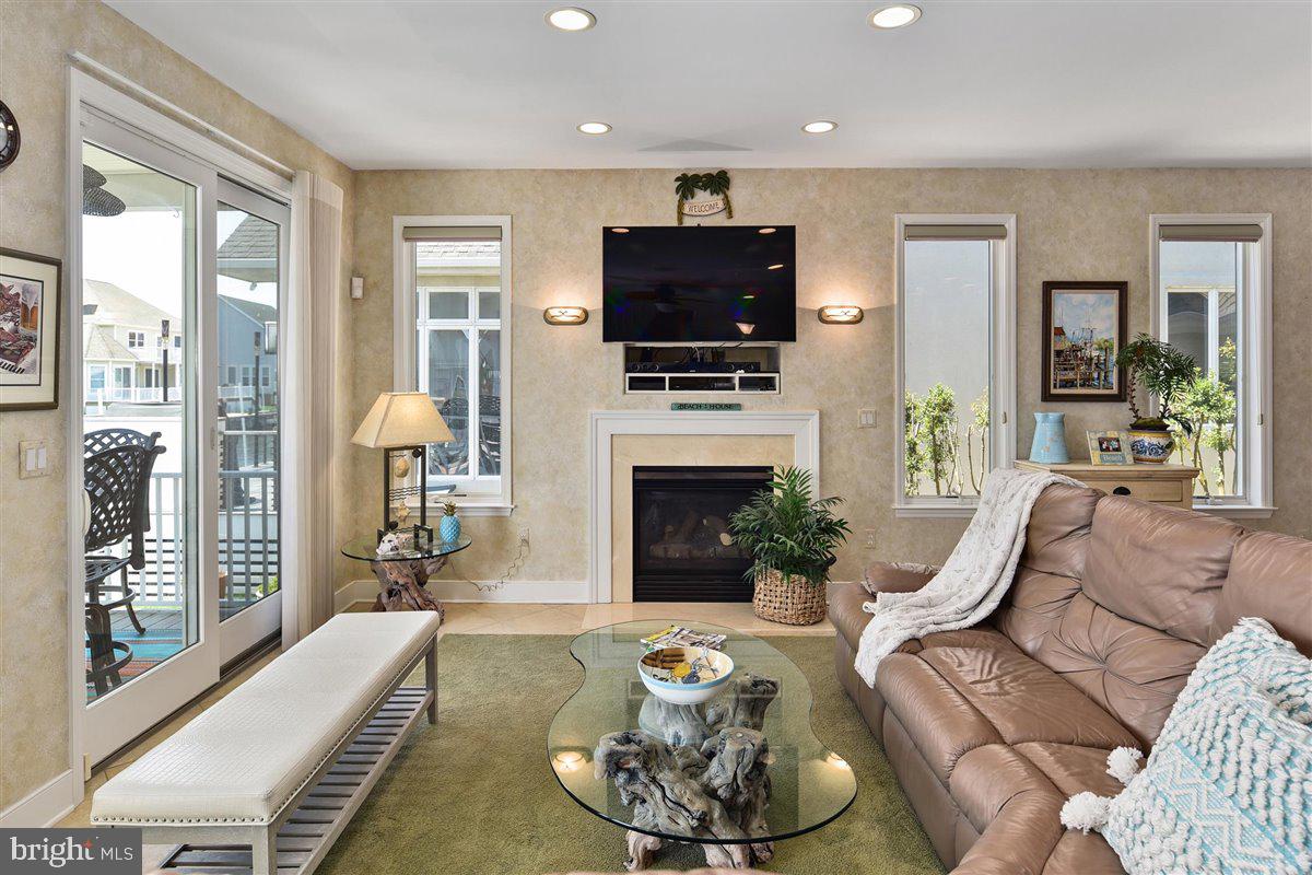 HERON HARBOUR - Residential