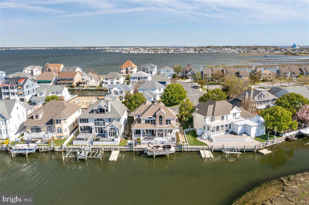 HERON HARBOUR - Residential