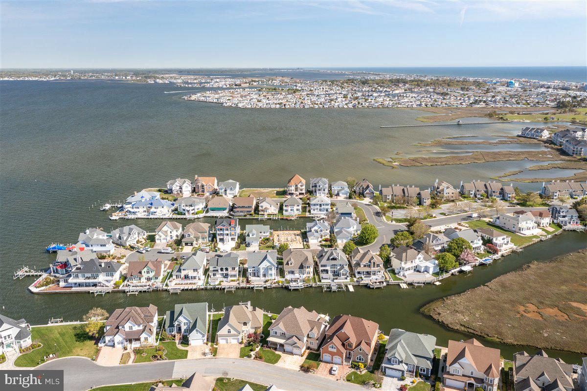 HERON HARBOUR - Residential