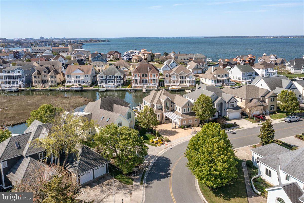 HERON HARBOUR - Residential