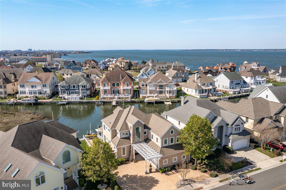 HERON HARBOUR - Residential