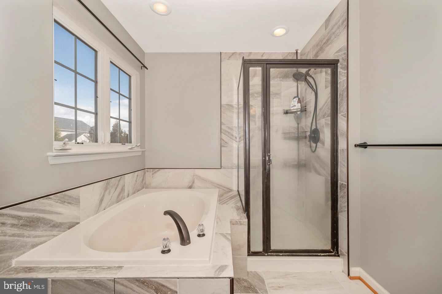 BROOKFIELD - Residential Lease